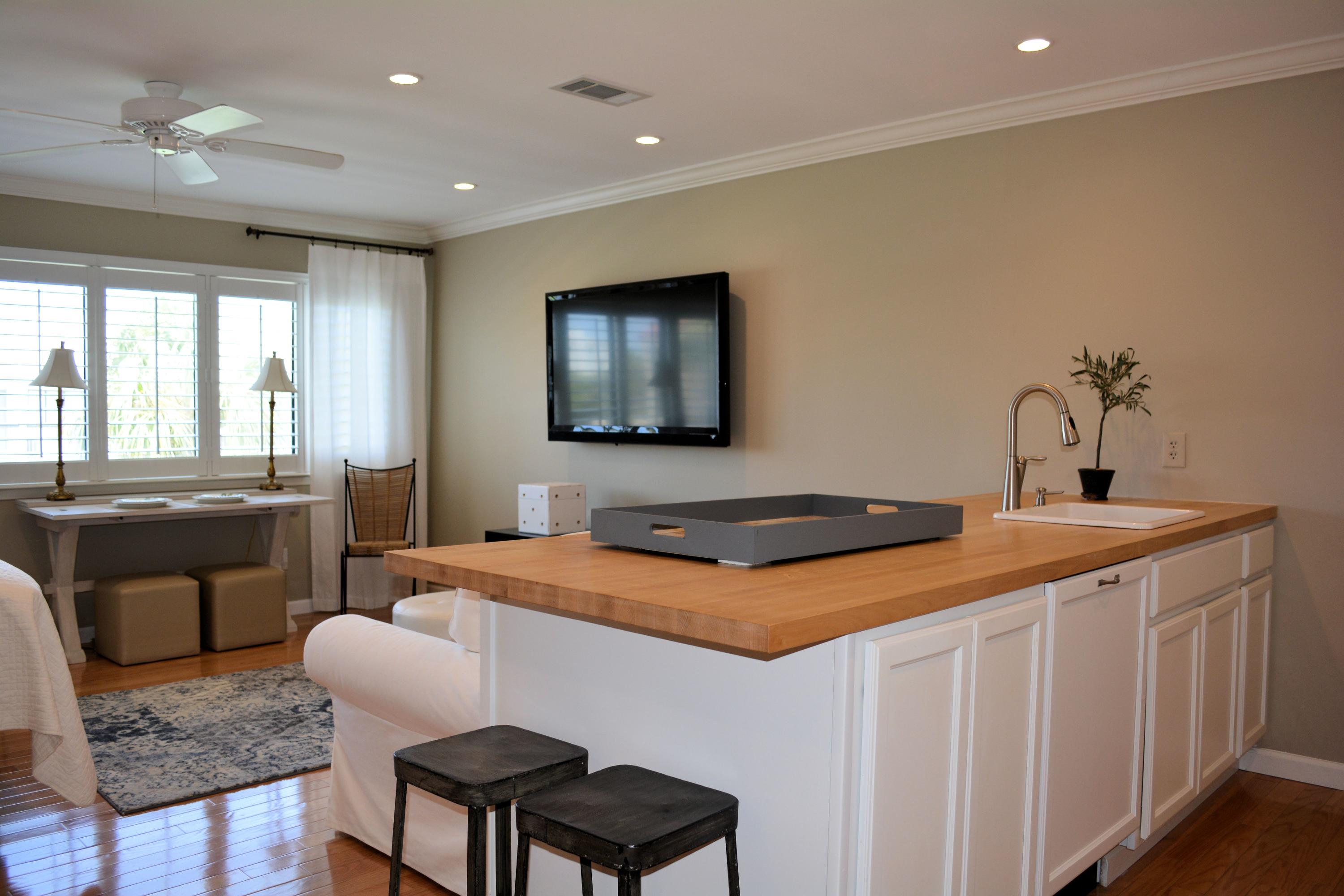 HIDDEN BEACH VILLAS CONDO - Residential