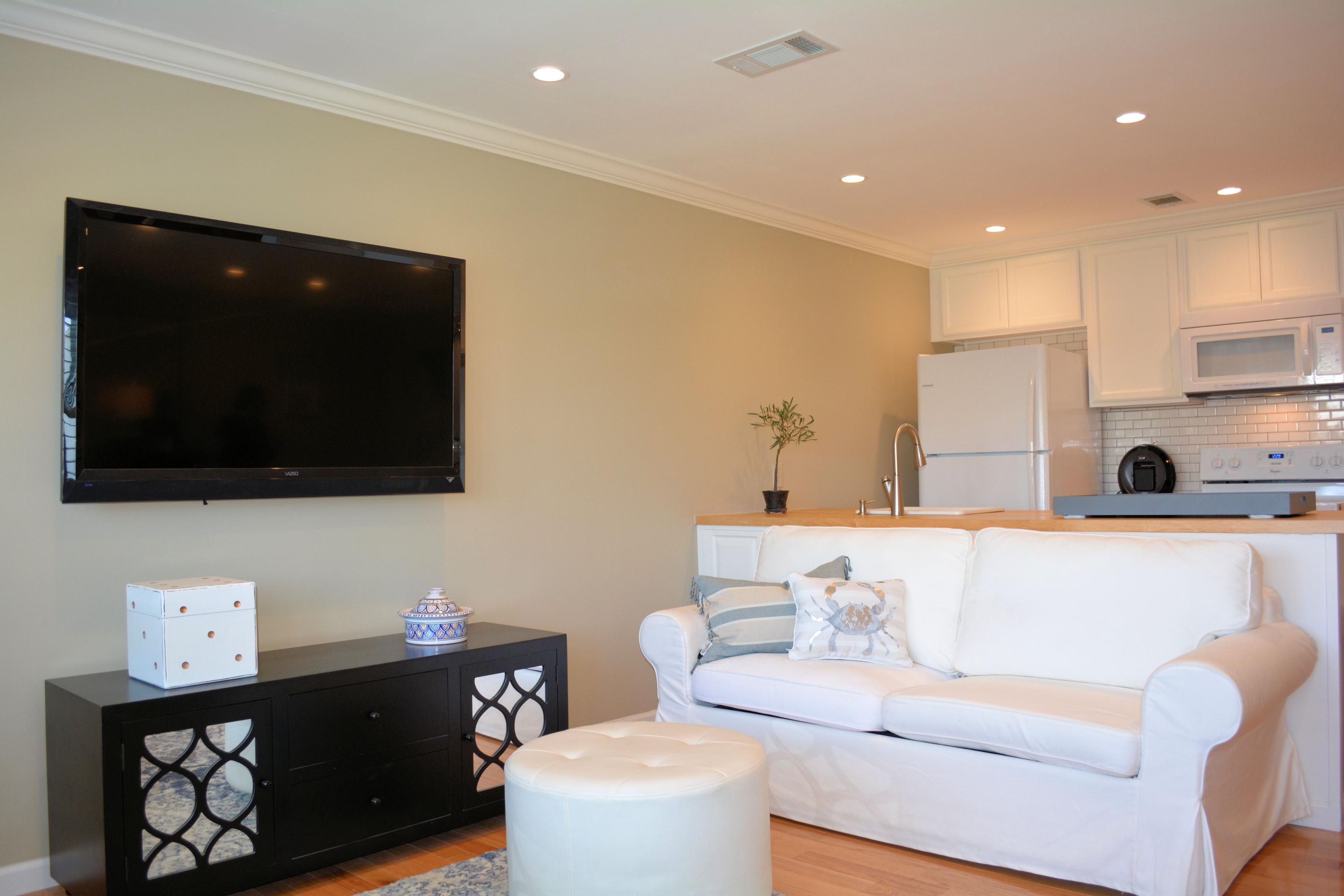 HIDDEN BEACH VILLAS CONDO - Residential