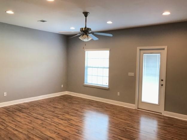 RESERVE POINTE - Residential Lease