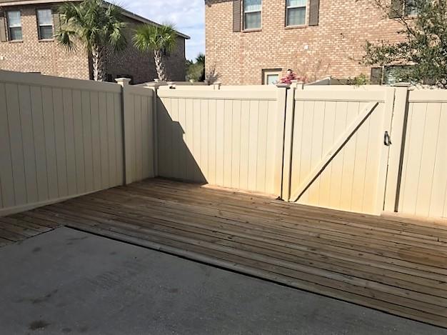 RESERVE POINTE - Residential Lease