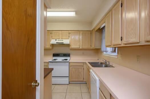 AZALEA GARDENS 1ST ADDN - Residential