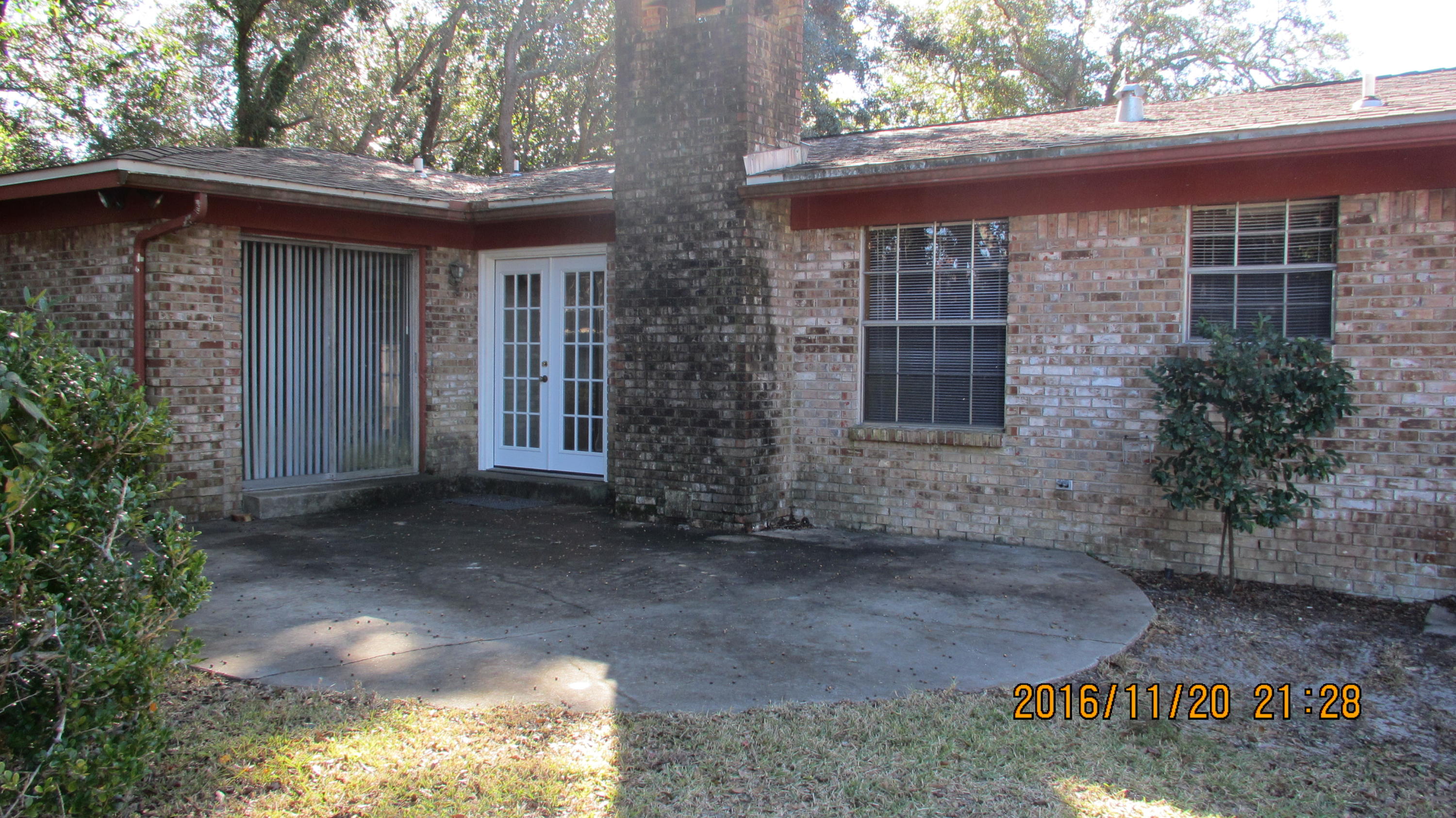 OVERBROOK - Residential Lease