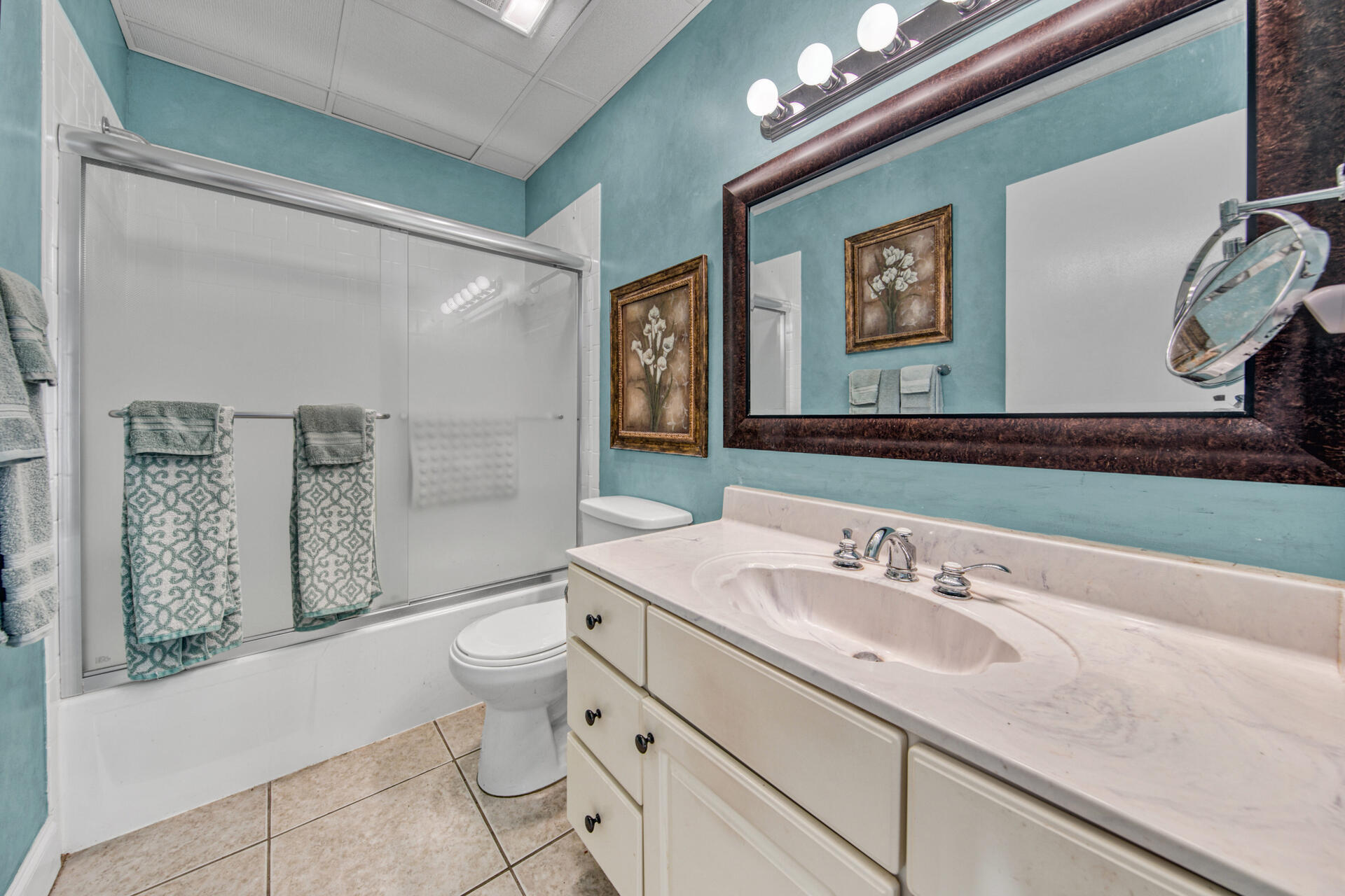 SUN KING TOWERS PH 1 - Residential