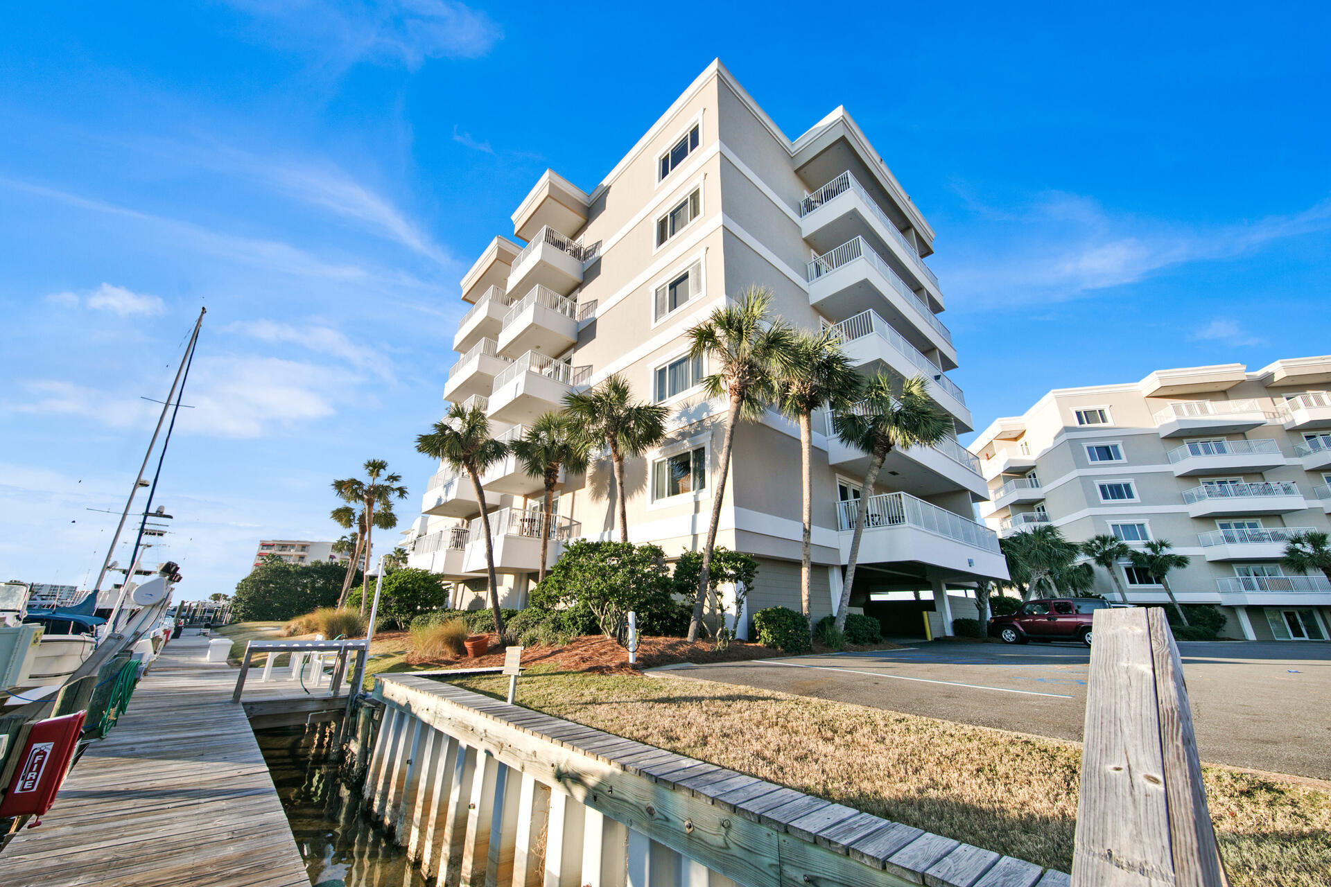 SUN KING TOWERS PH 1 - Residential