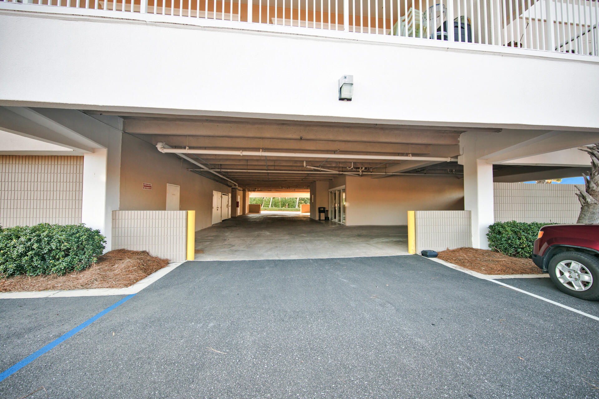 SUN KING TOWERS PH 1 - Residential