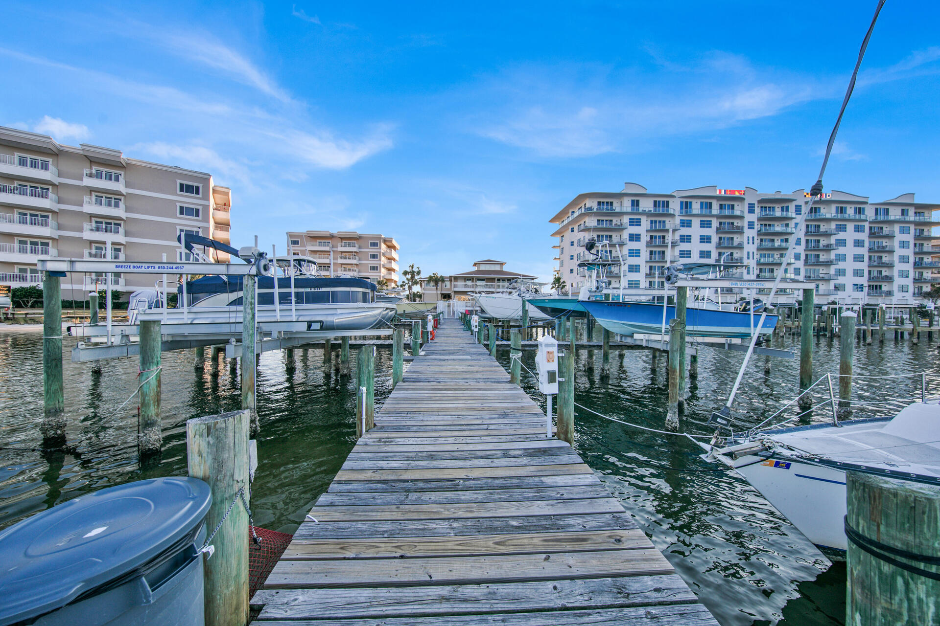 SUN KING TOWERS PH 1 - Residential