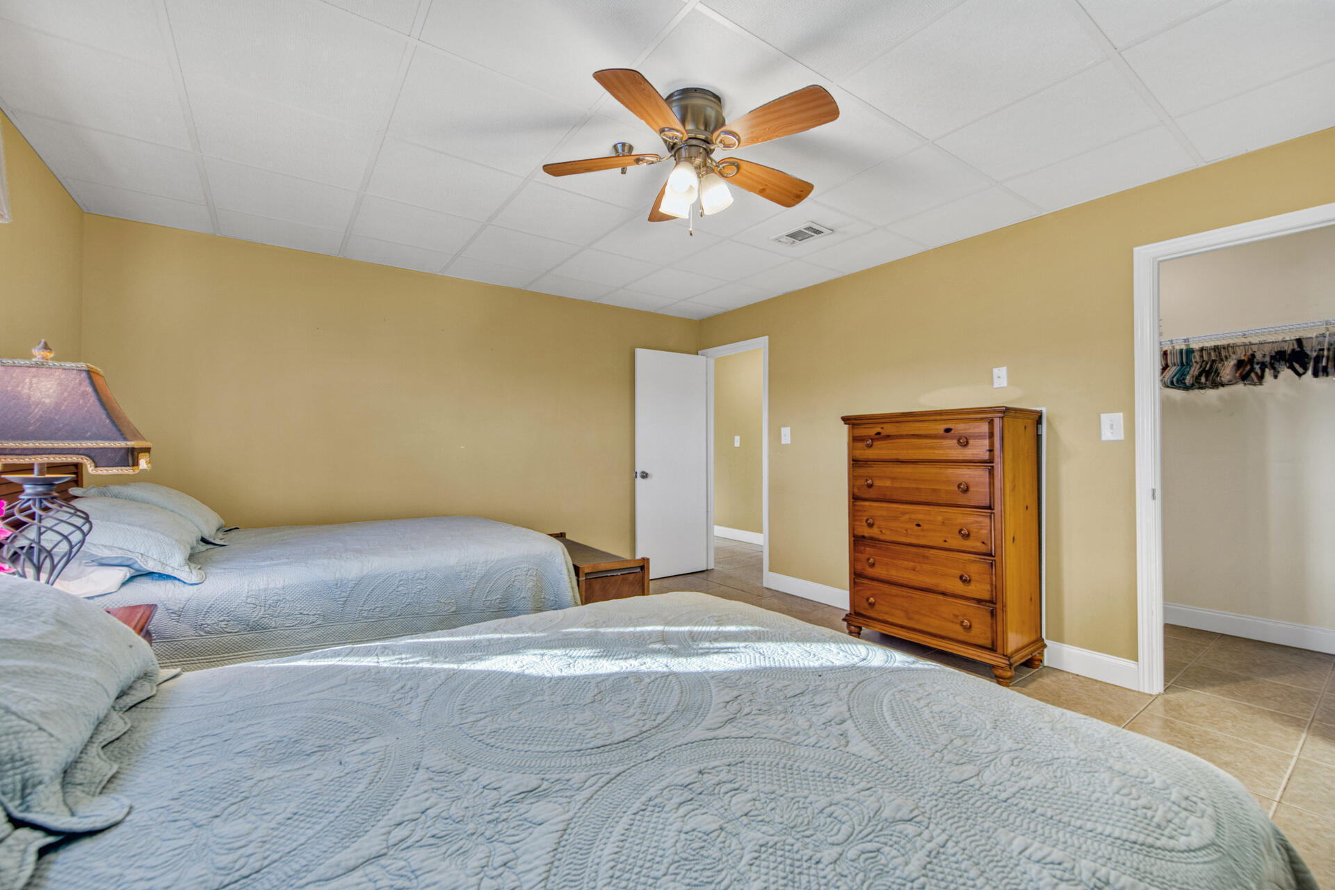 SUN KING TOWERS PH 1 - Residential