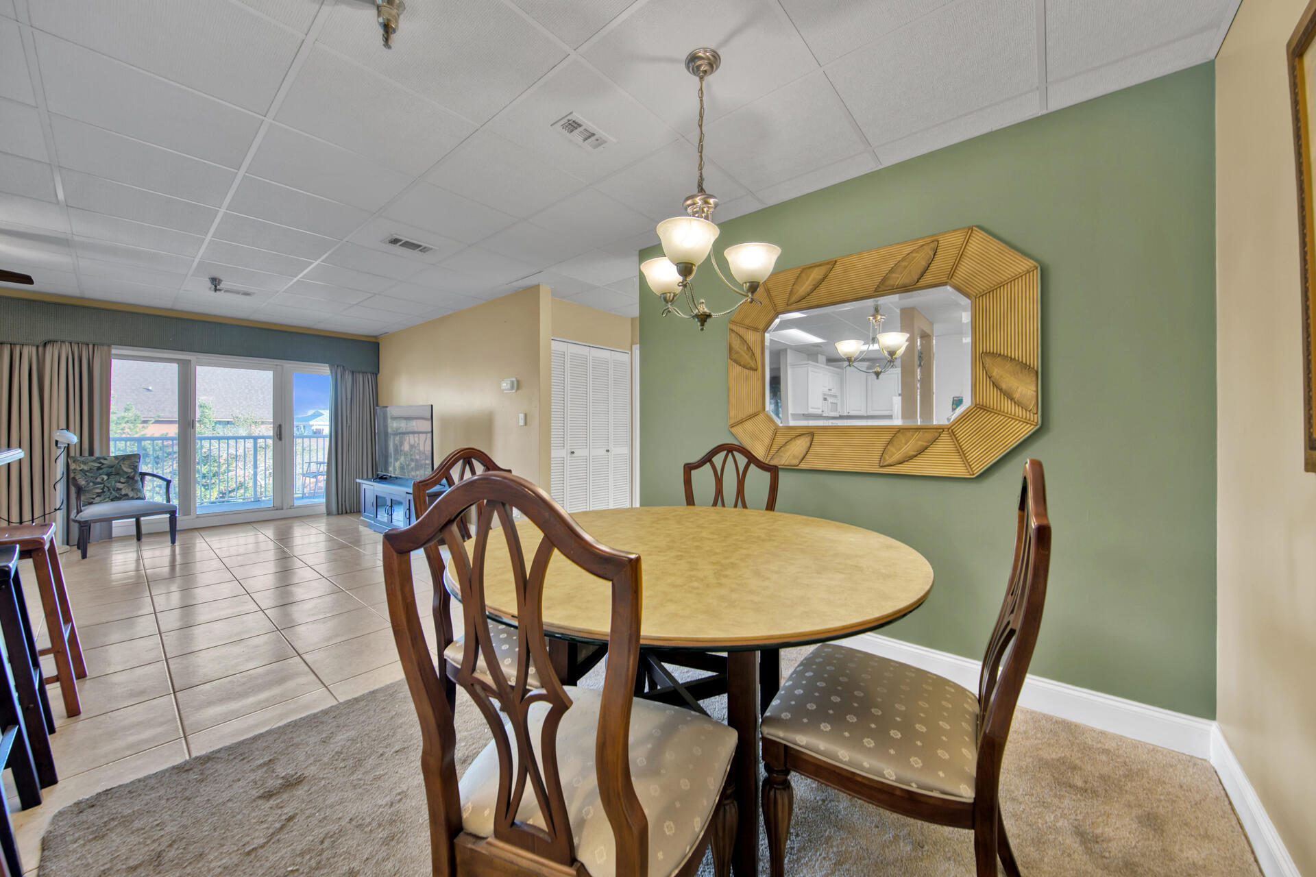 SUN KING TOWERS PH 1 - Residential