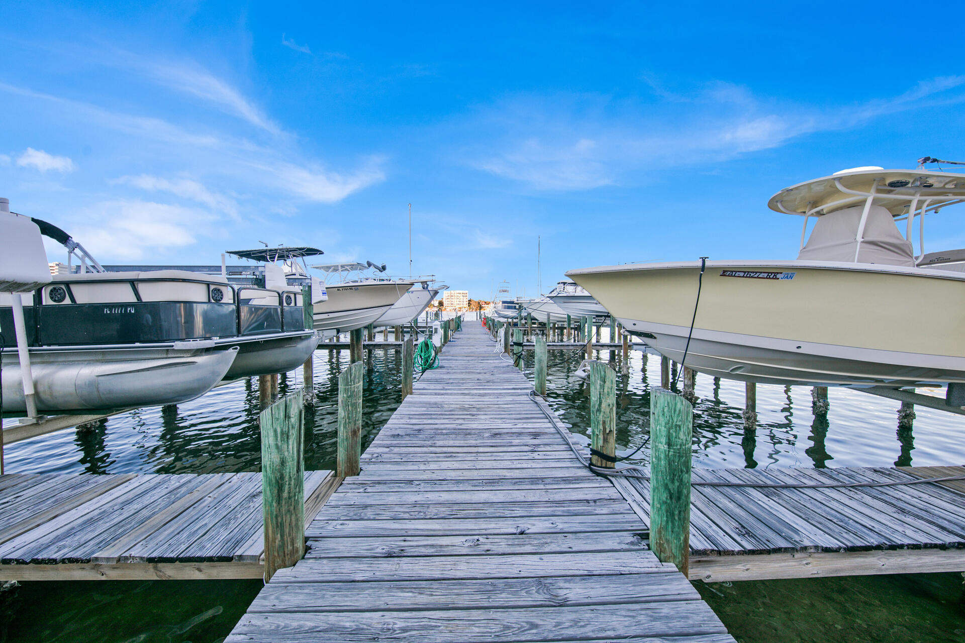 SUN KING TOWERS PH 1 - Residential