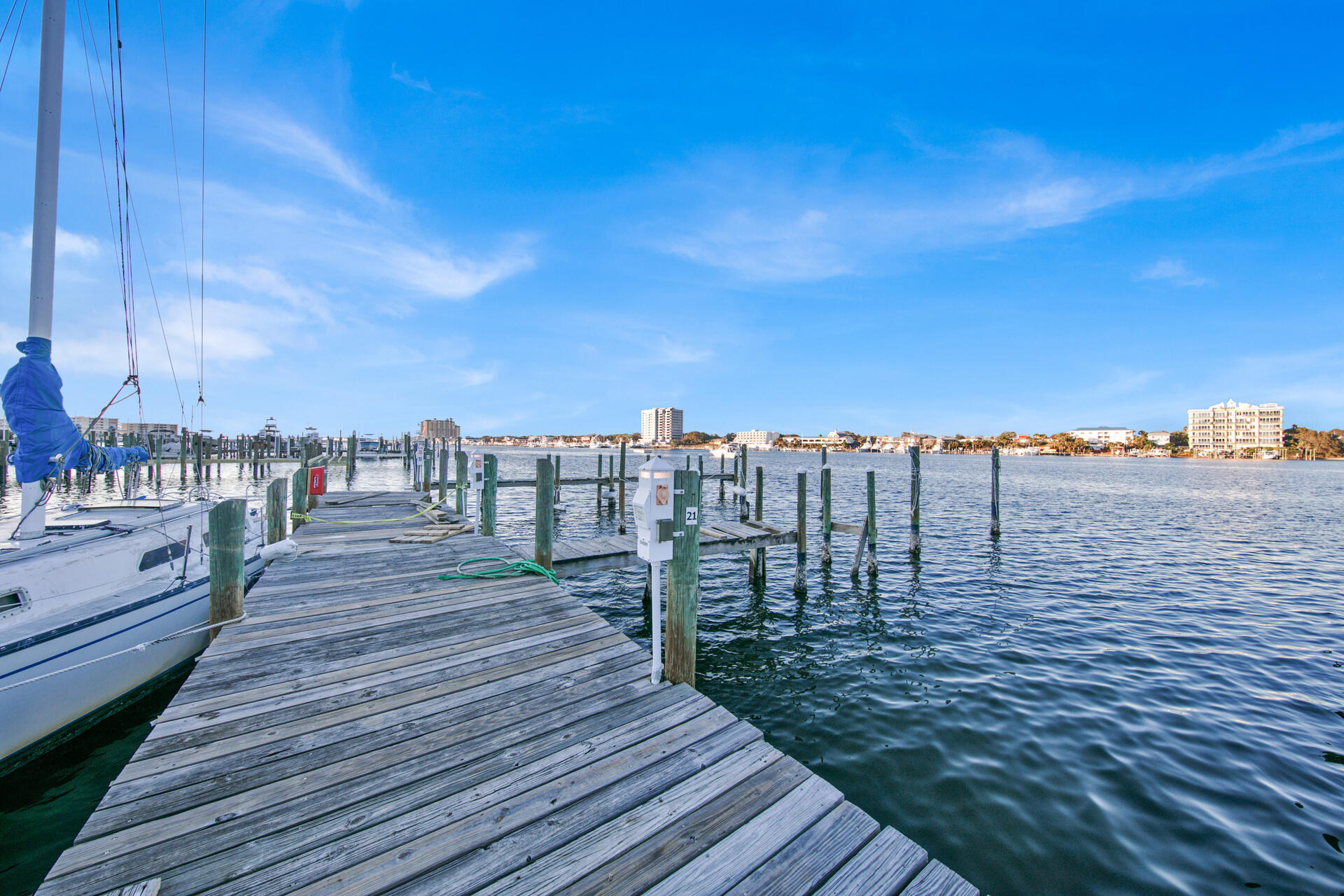 SUN KING TOWERS PH 1 - Residential