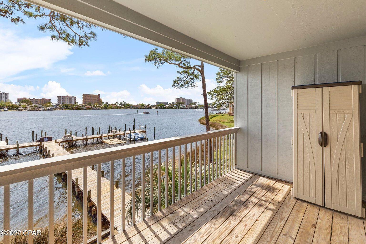 DOCKSIDE NORTH CONDO - Residential