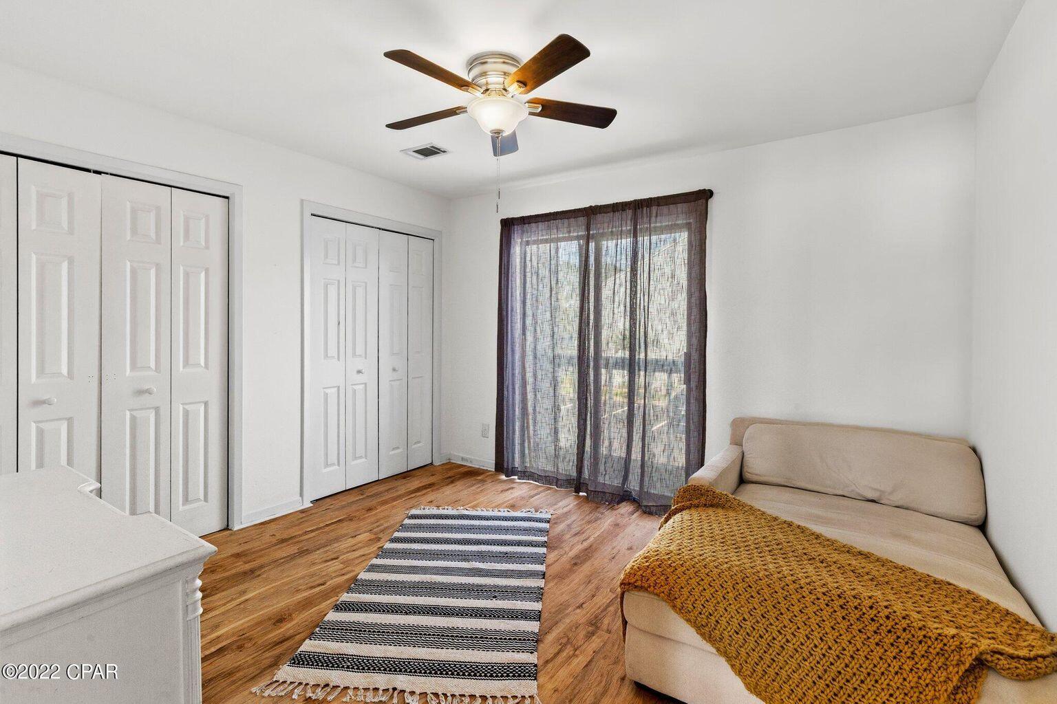 DOCKSIDE NORTH CONDO - Residential