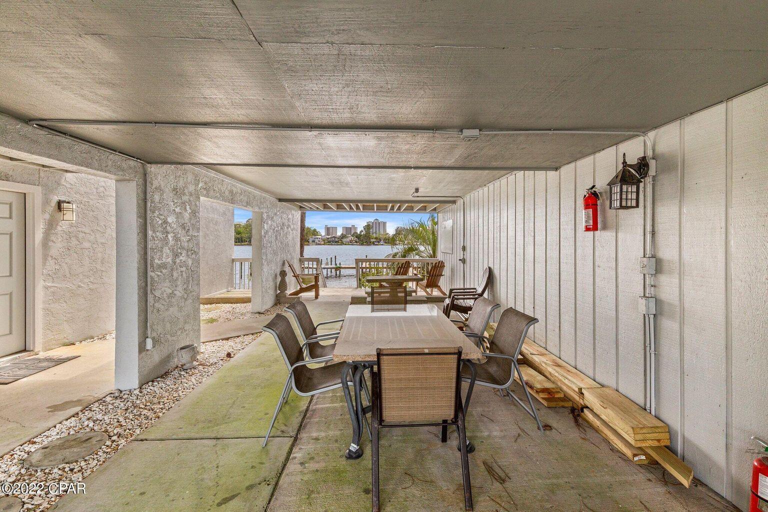 DOCKSIDE NORTH CONDO - Residential