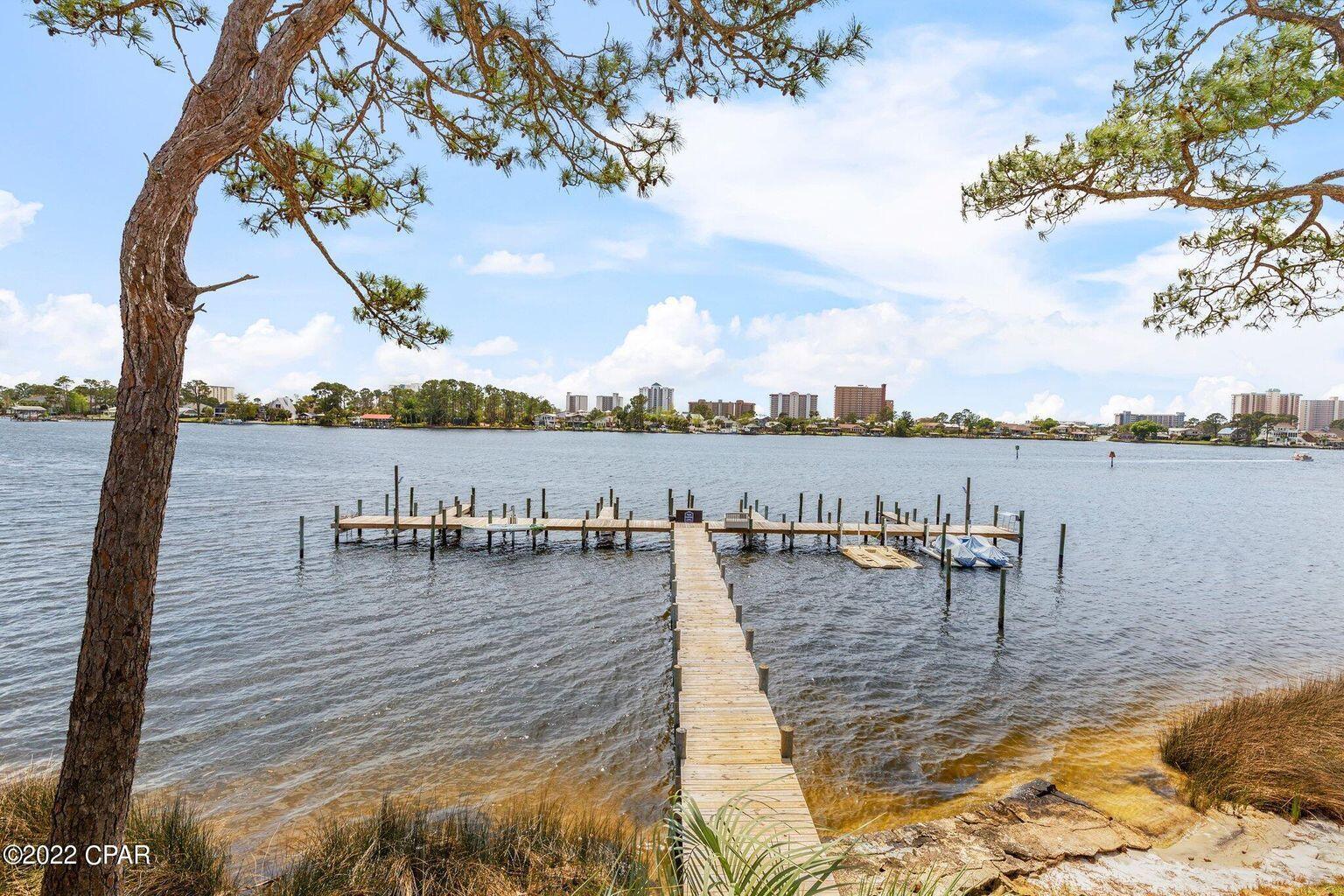 DOCKSIDE NORTH CONDO - Residential