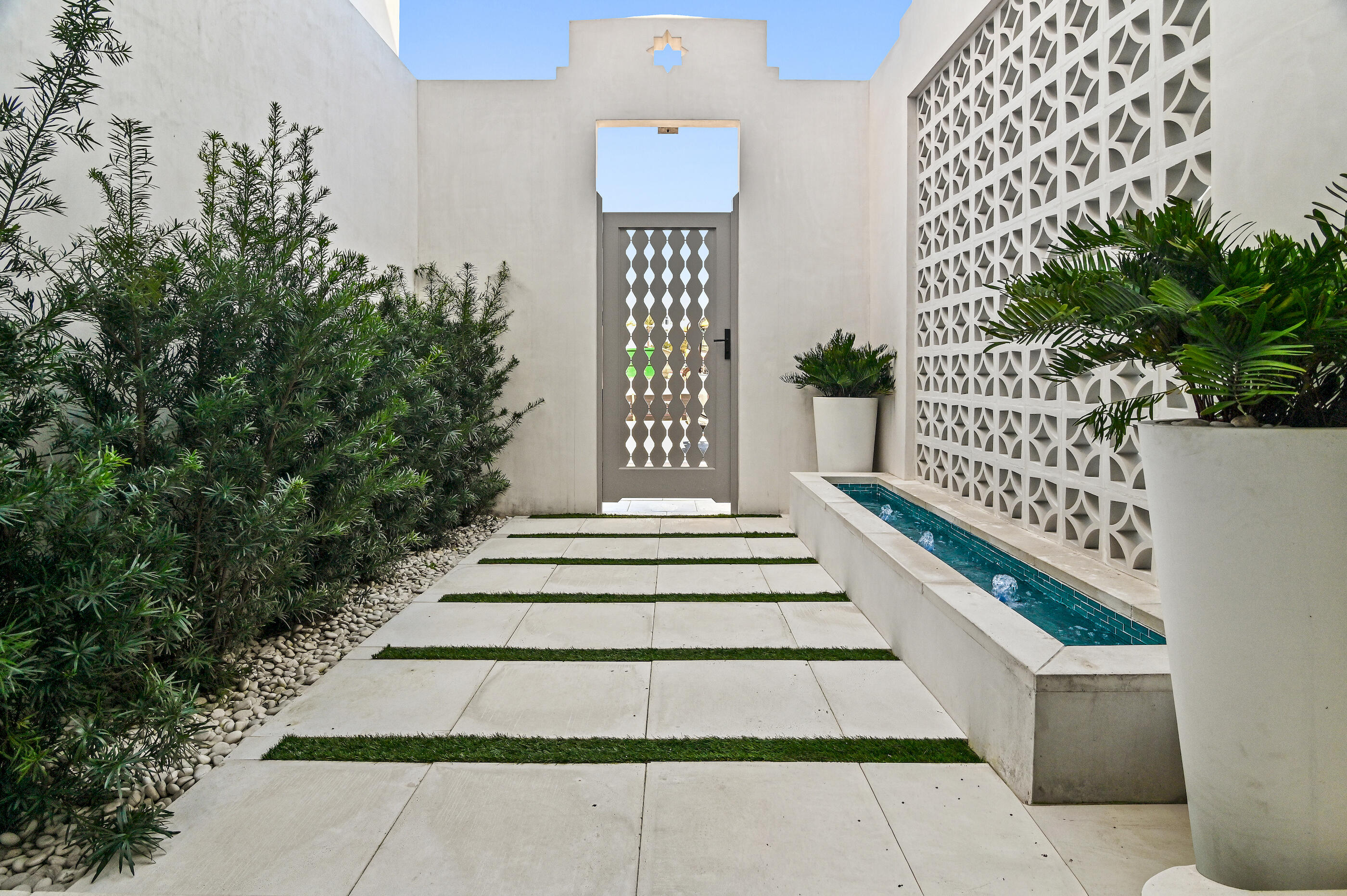 ALYS BEACH - Residential