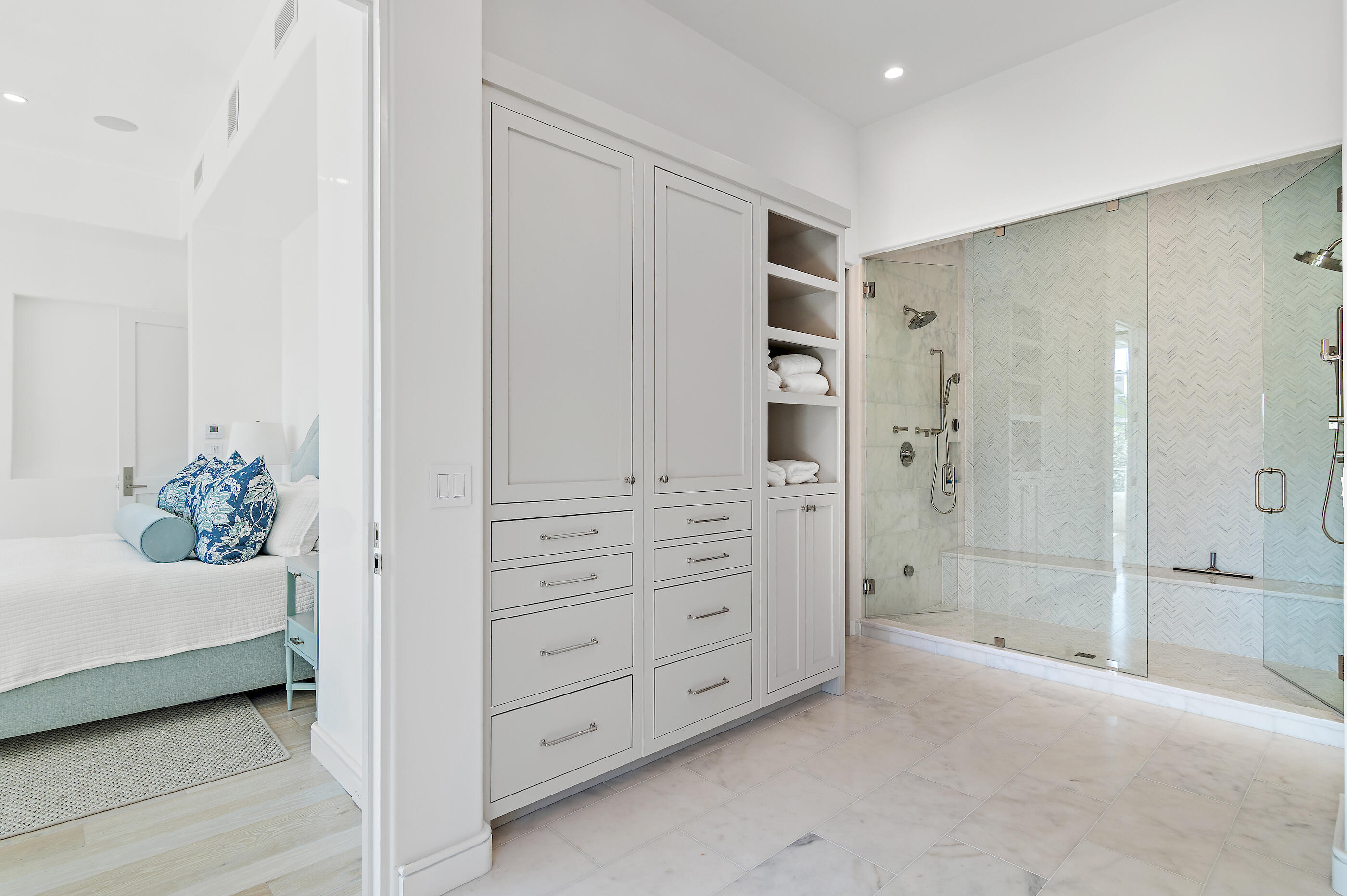 ALYS BEACH - Residential