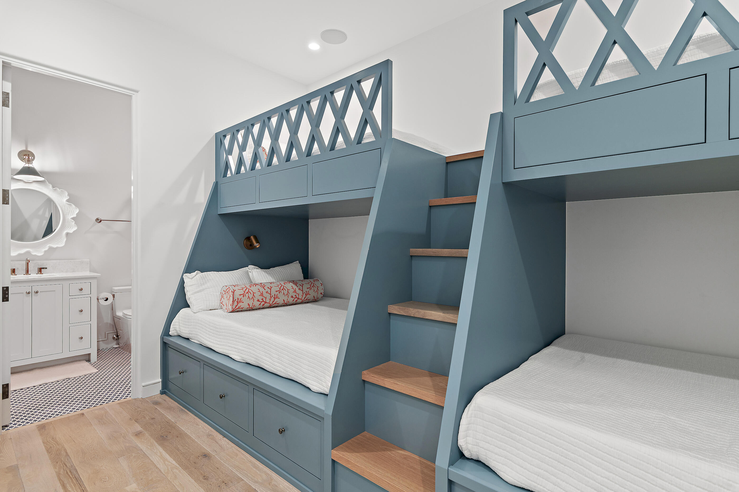 ALYS BEACH - Residential