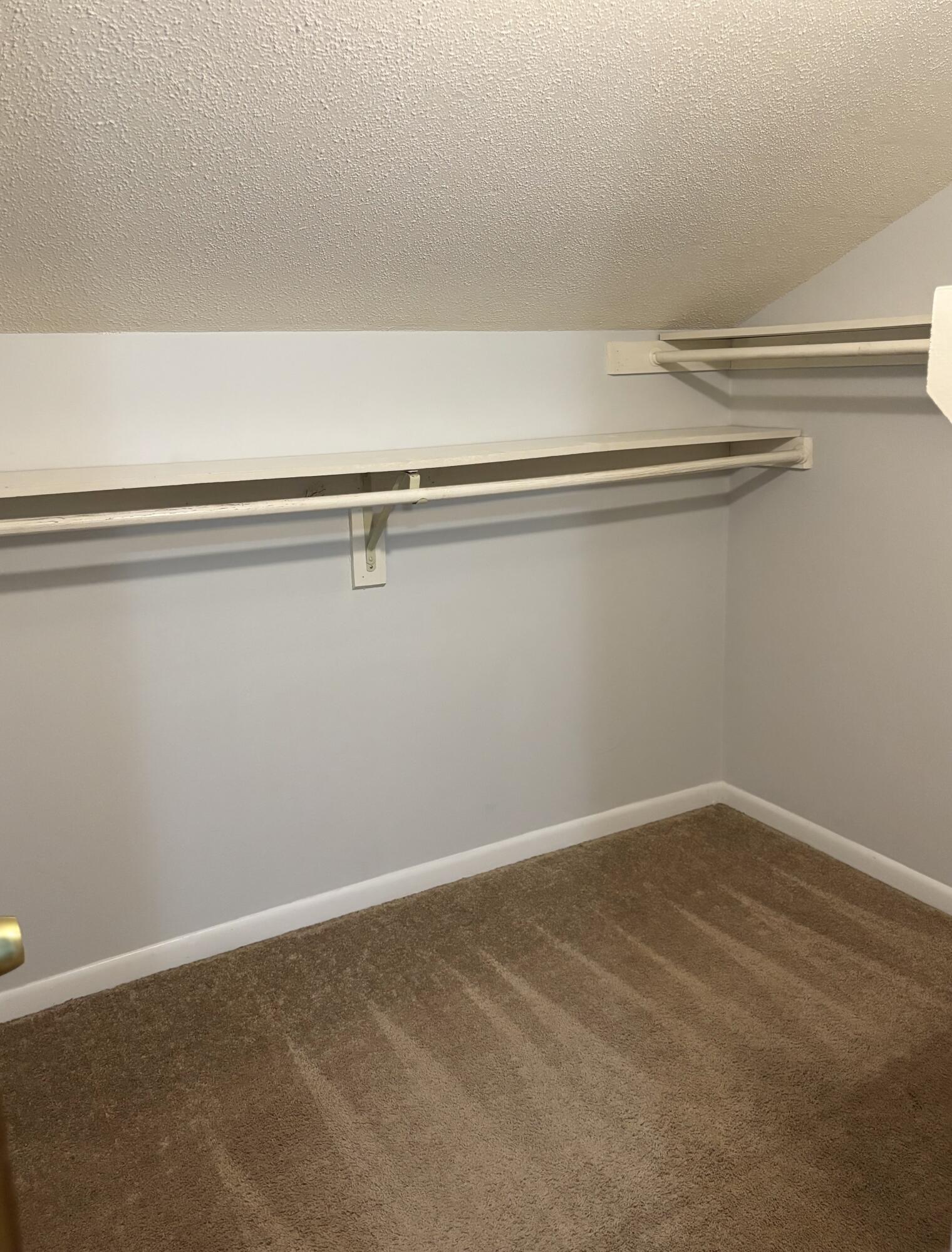 VIKING MANOR PH 1 - Residential Lease