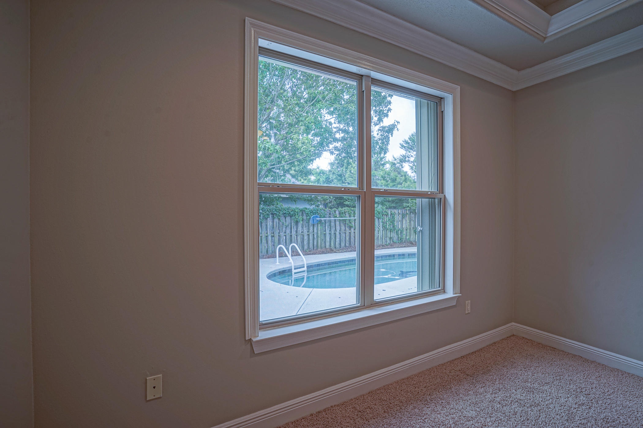 CHARDONNAY ESTATES - Residential