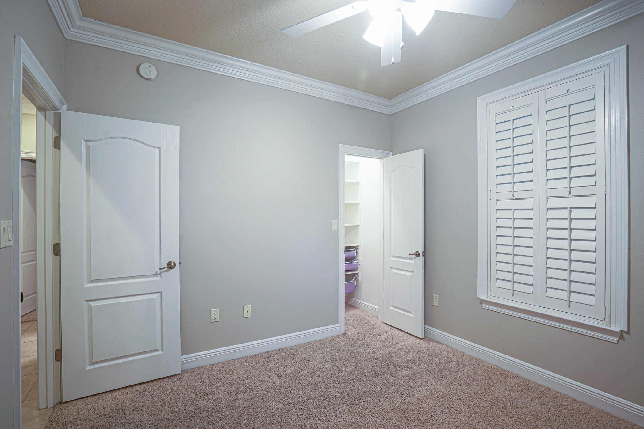 CHARDONNAY ESTATES - Residential