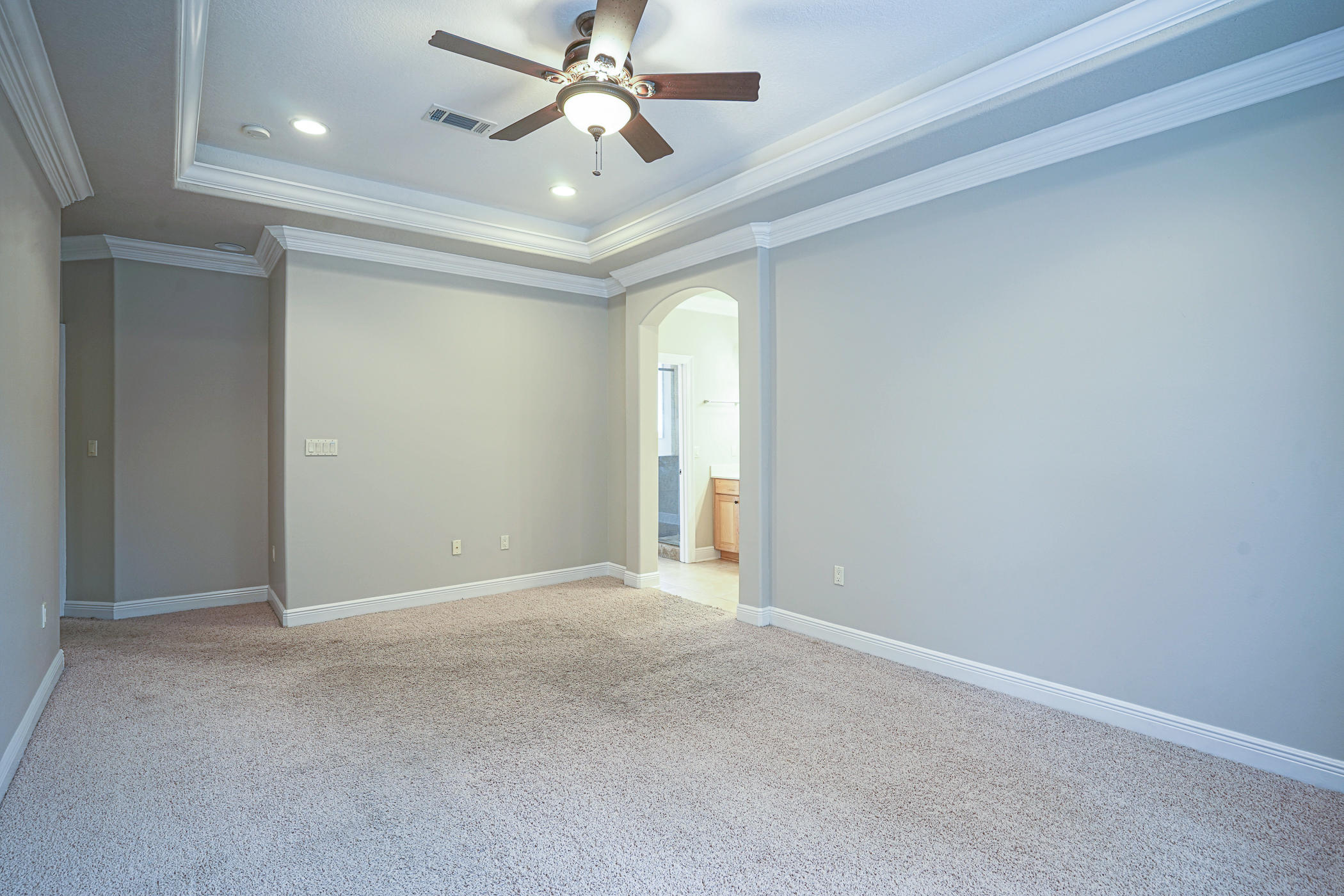 CHARDONNAY ESTATES - Residential