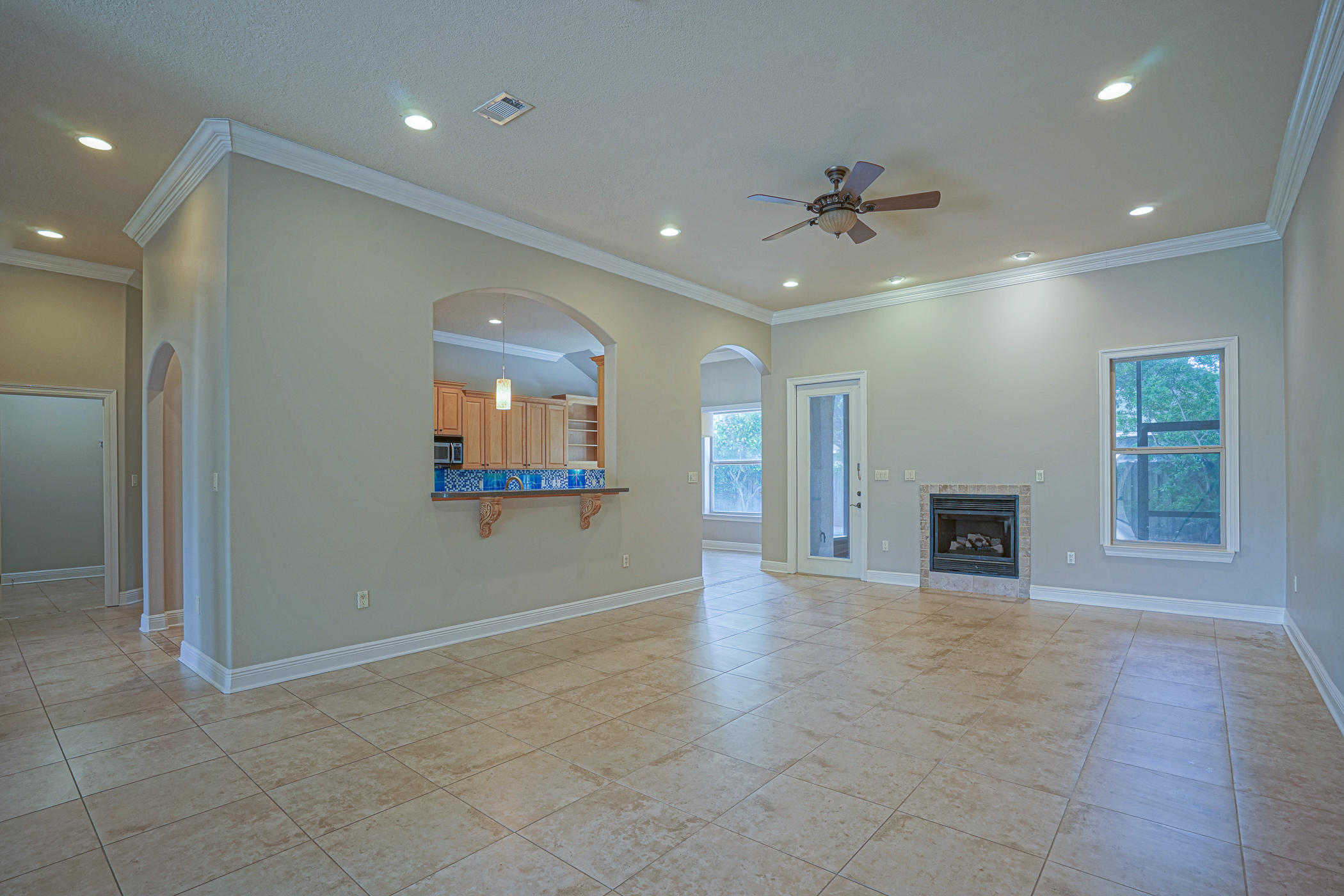 CHARDONNAY ESTATES - Residential