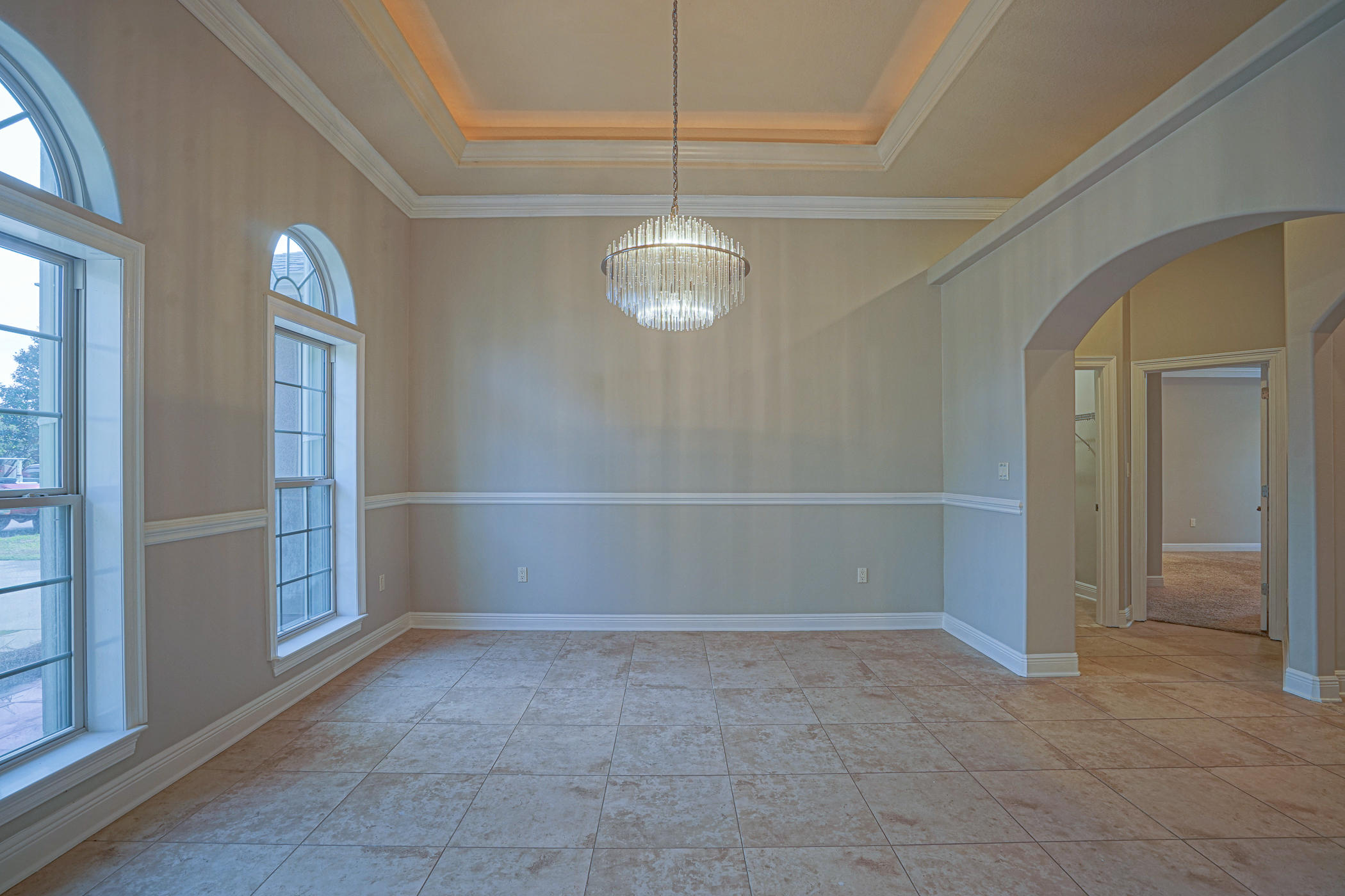 CHARDONNAY ESTATES - Residential