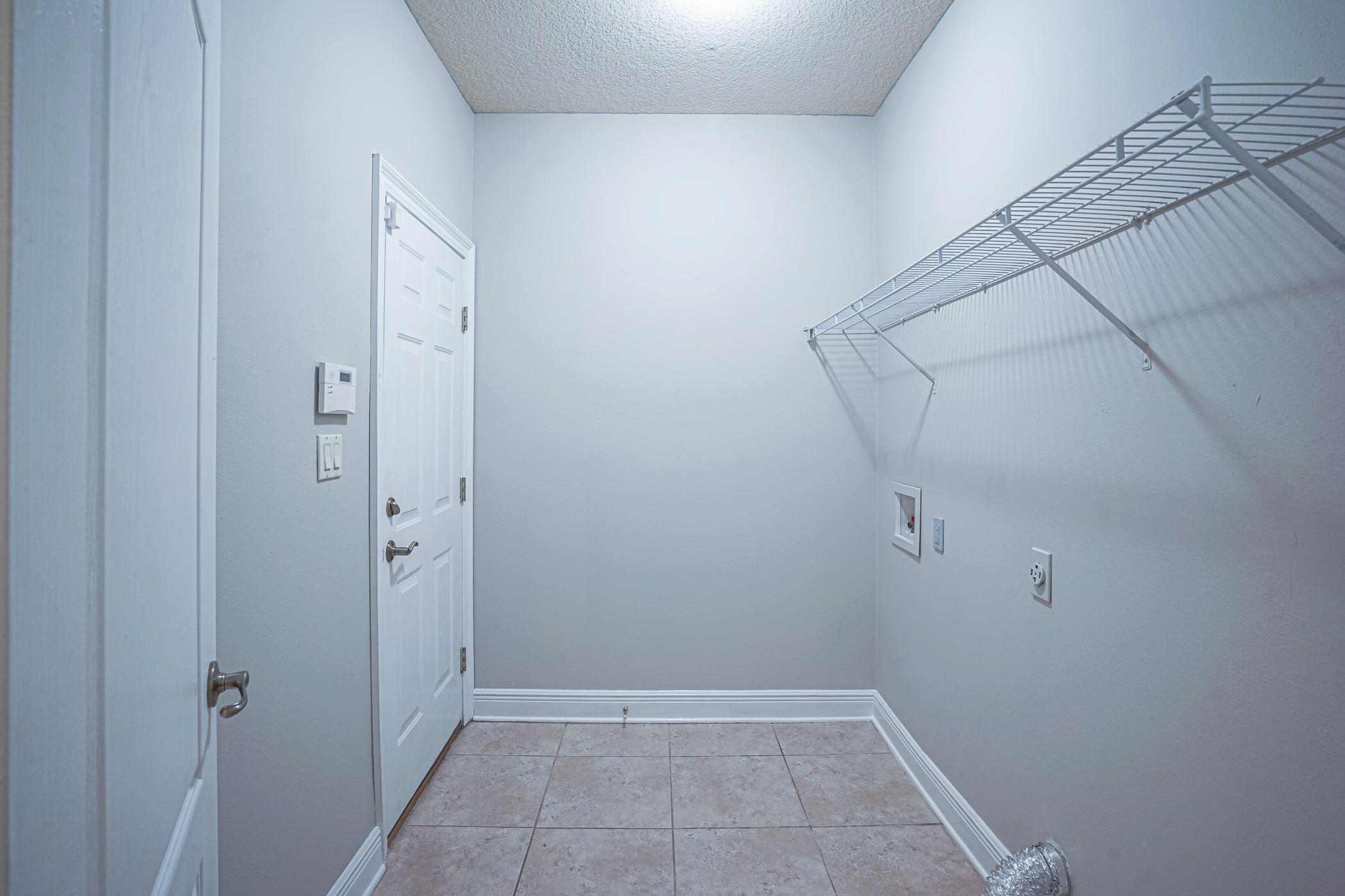 CHARDONNAY ESTATES - Residential