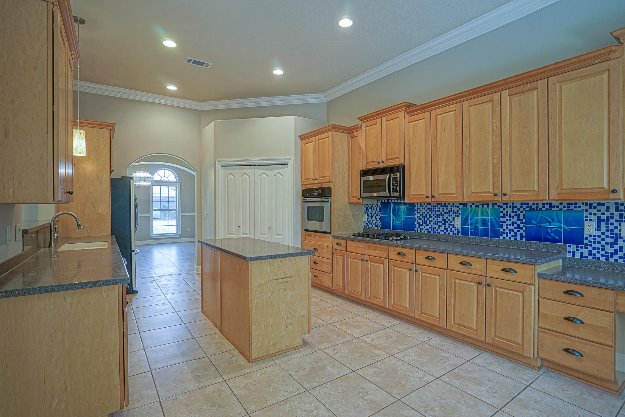 CHARDONNAY ESTATES - Residential