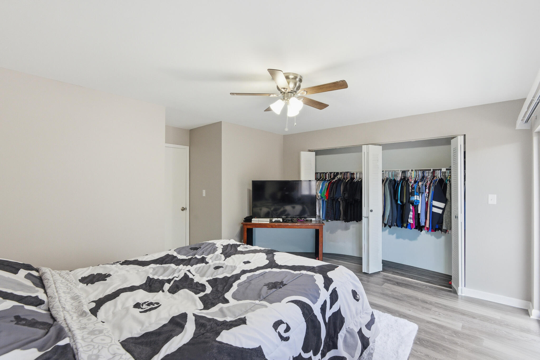 NEW WALTON VILLAGE - Residential