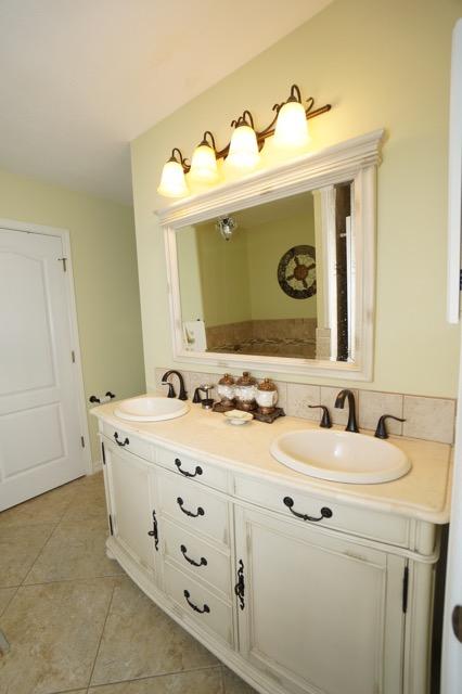 PARADISE RETREAT - Residential