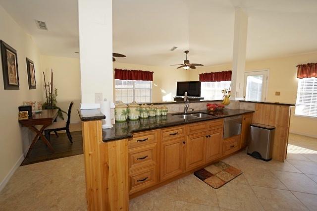 PARADISE RETREAT - Residential