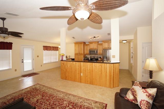 PARADISE RETREAT - Residential