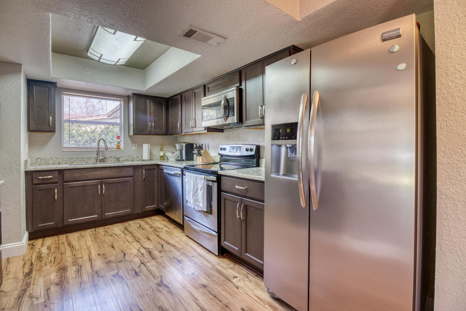 OAK TREE PARK - Residential