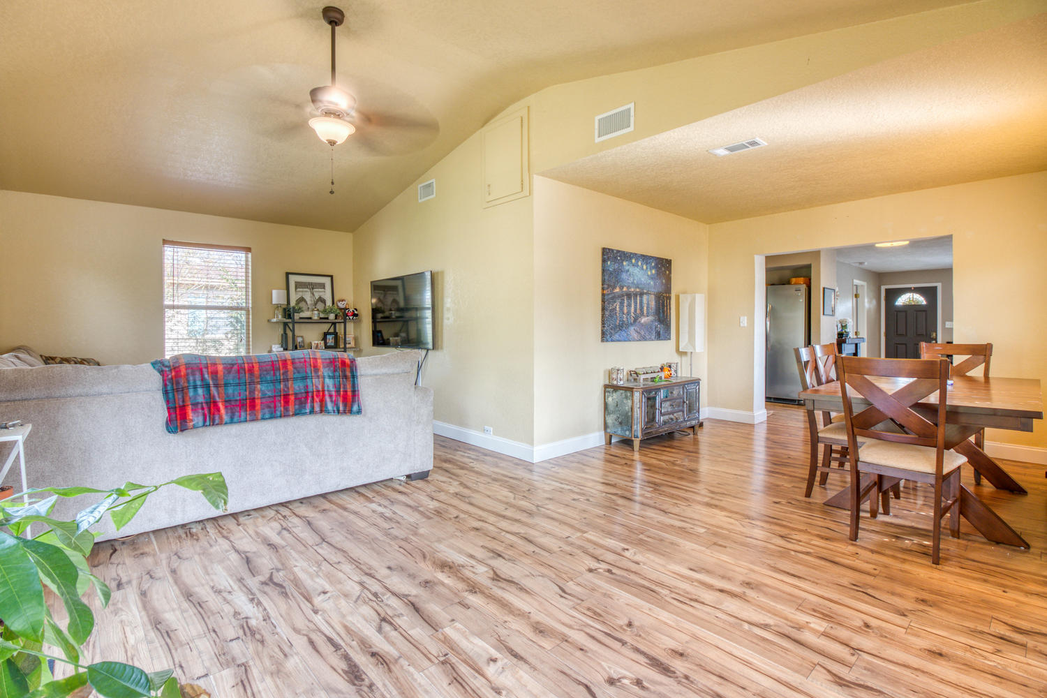 OAK TREE PARK - Residential