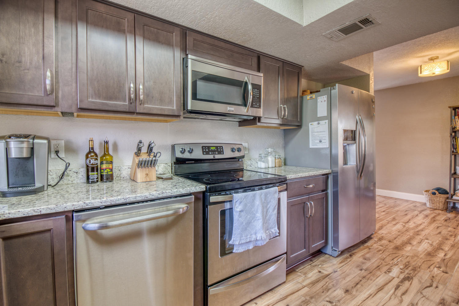 OAK TREE PARK - Residential