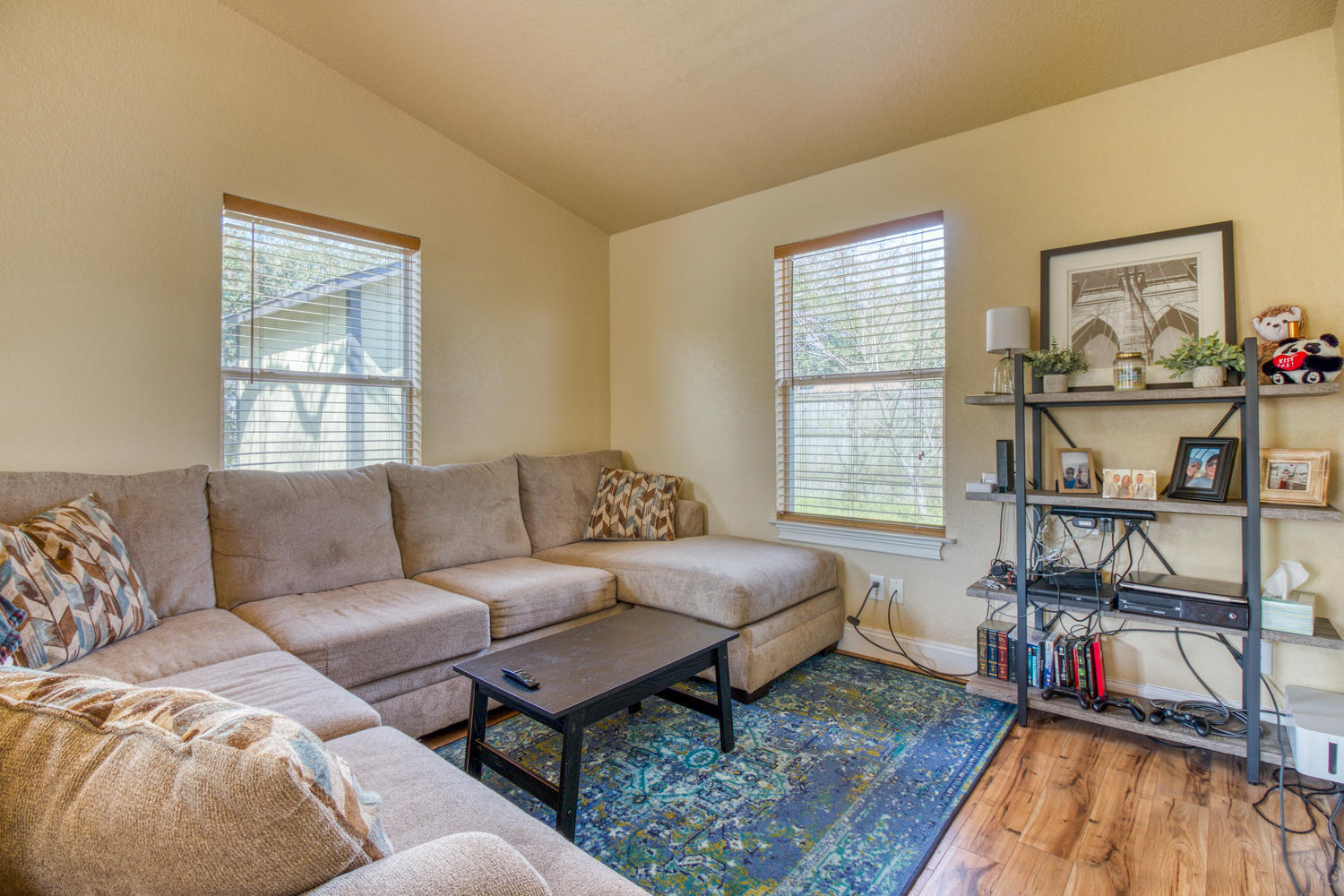 OAK TREE PARK - Residential