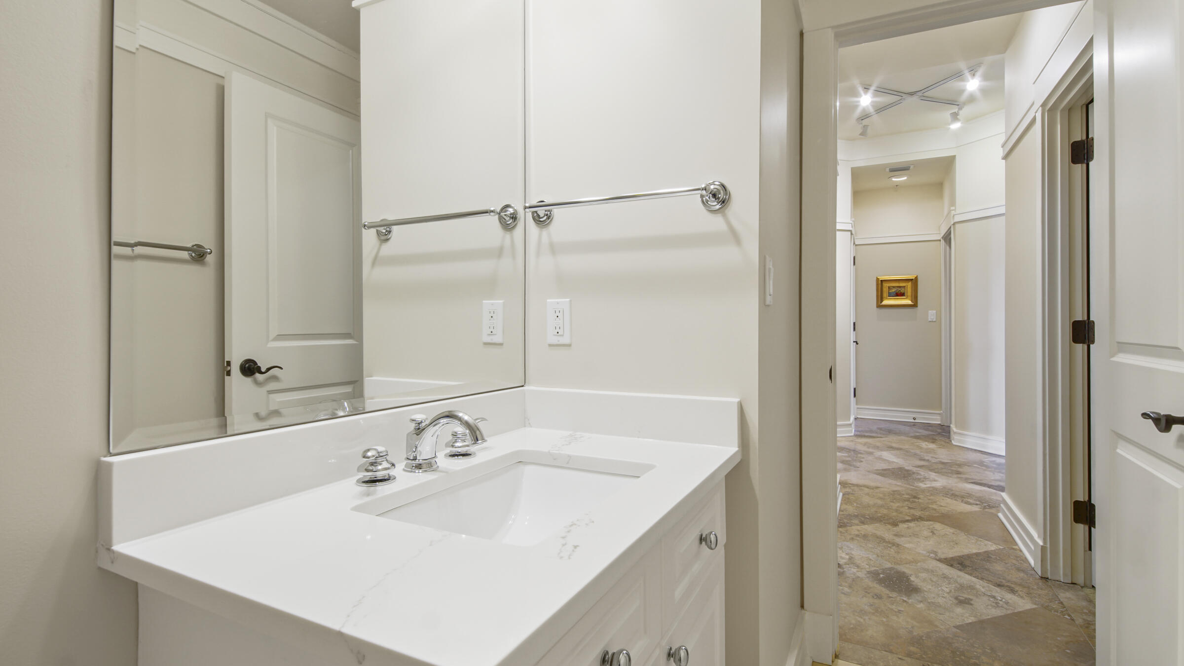 WILD HERON LAKESIDE LODGE - Residential