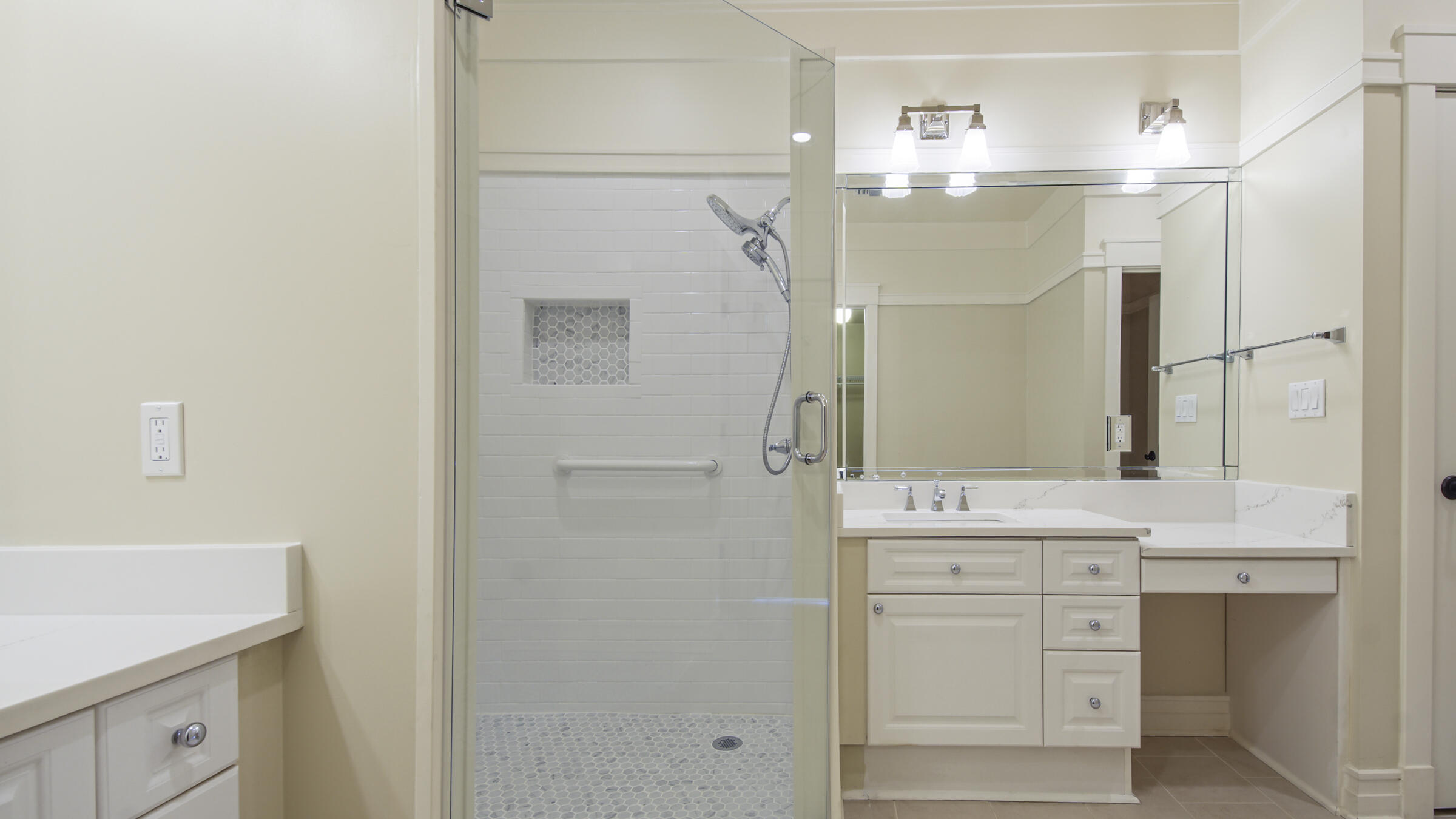 WILD HERON LAKESIDE LODGE - Residential