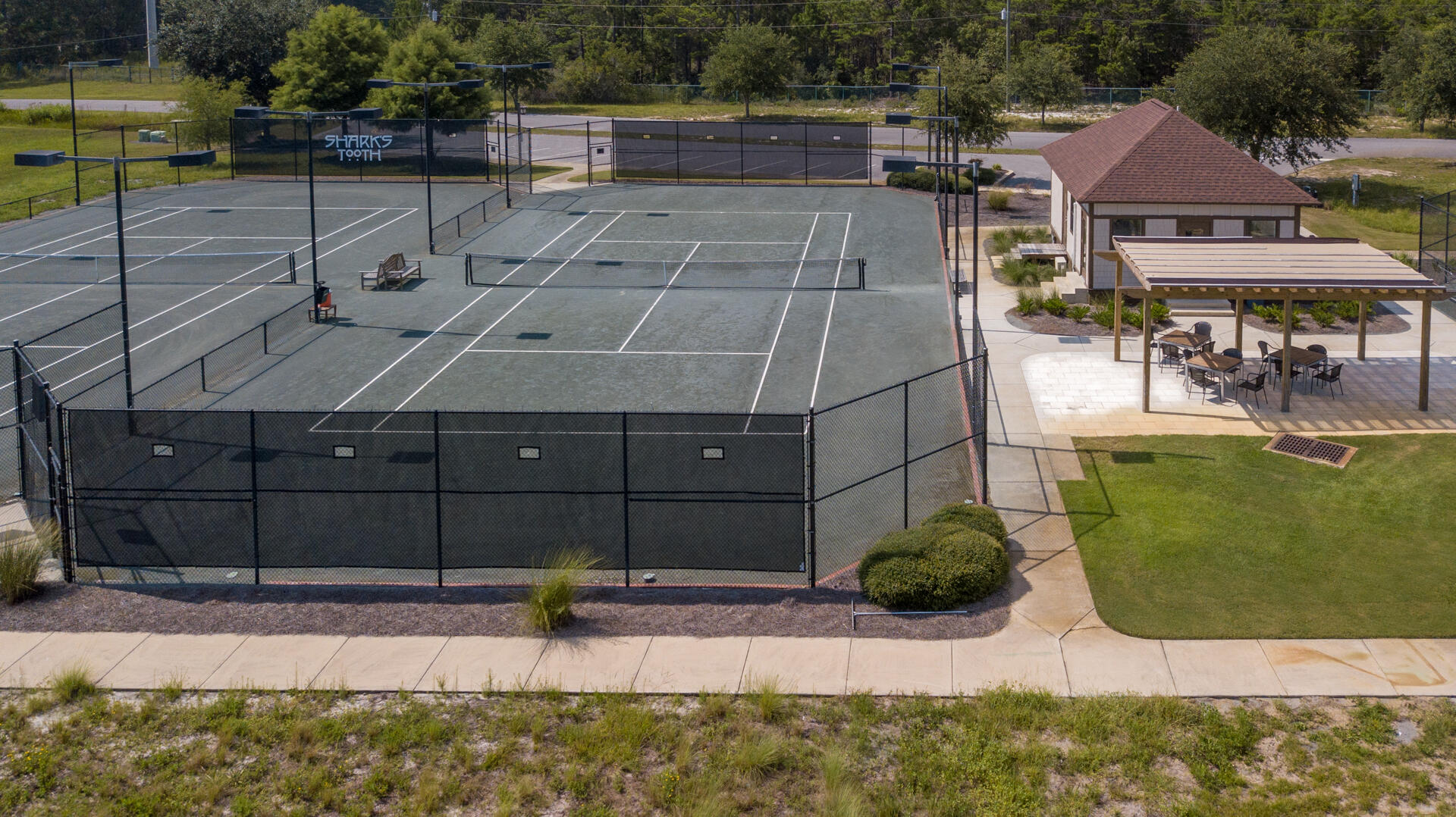 WILD HERON LAKESIDE LODGE - Residential