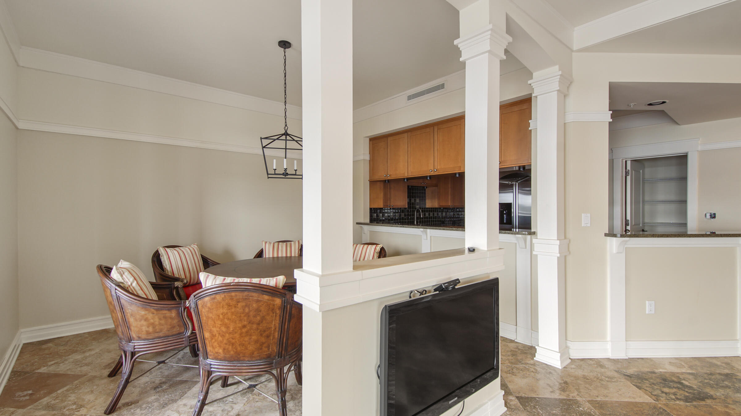 WILD HERON LAKESIDE LODGE - Residential