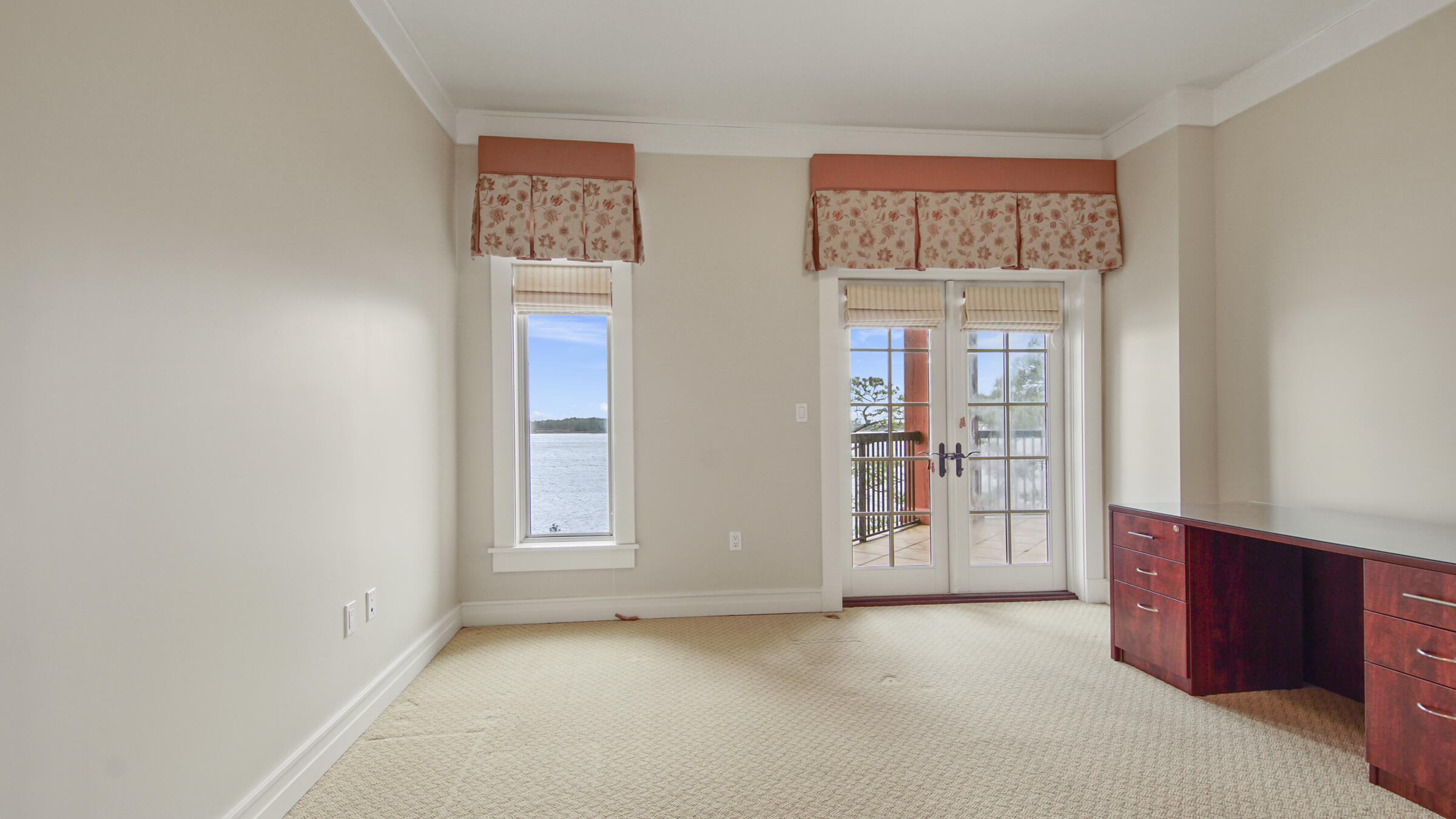 WILD HERON LAKESIDE LODGE - Residential