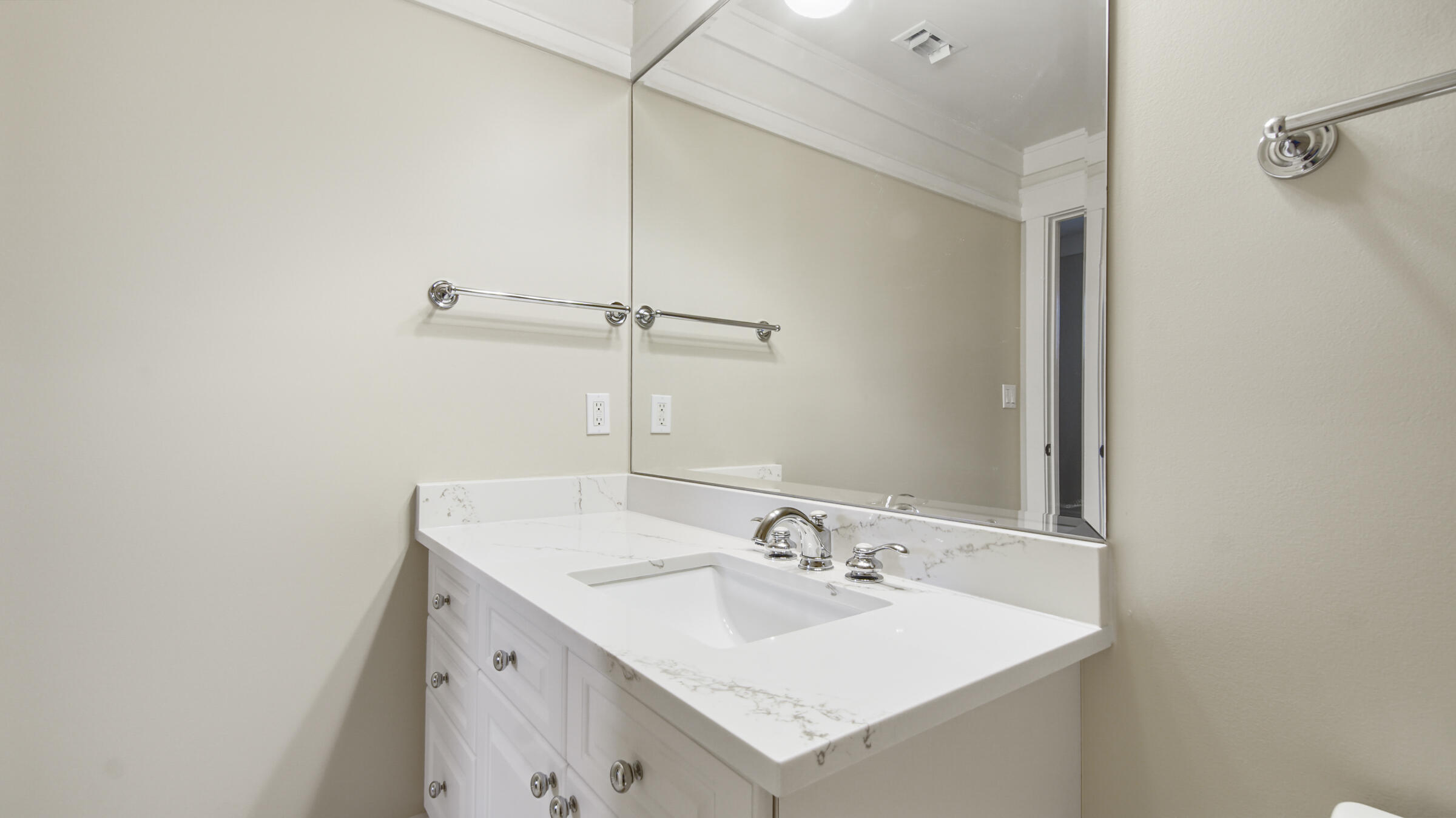 WILD HERON LAKESIDE LODGE - Residential