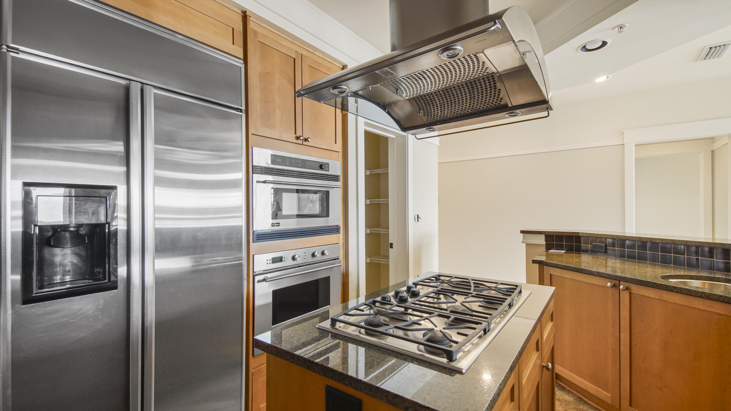 WILD HERON LAKESIDE LODGE - Residential