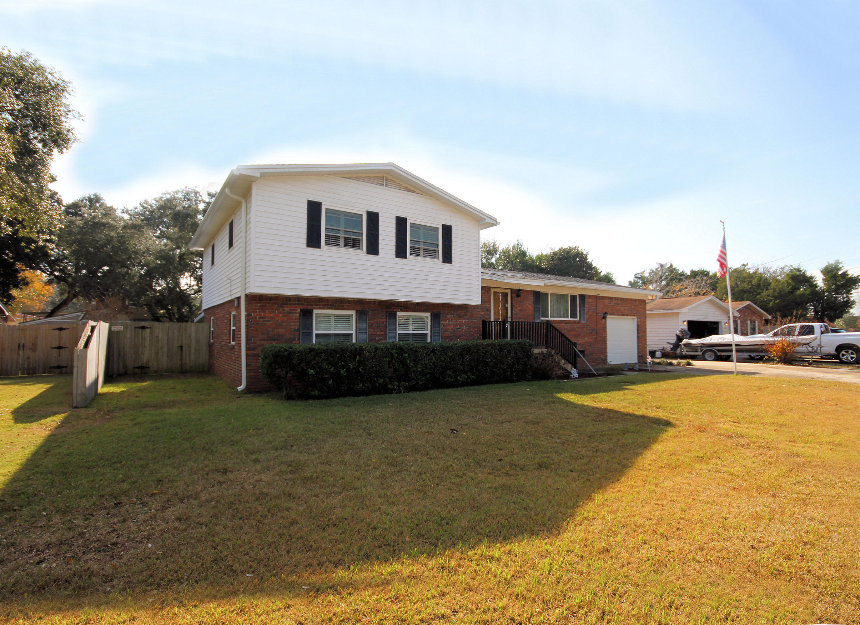 BAYOU WOODS 2ND ADDN - Residential