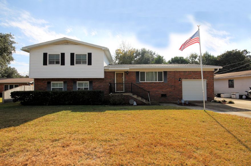 4 bedrm split level home on lg lot in quiet neighborhood - minutes from shopping, centrally located to Eglin and Hurlburt, but tucked away from traffic. Owners have renovated this lovingly maintained home - pride of ownership shows. Updated kitchen w/brand new stainless appliances, tile floors, newer cabs, new hardwood flooring in living rm and stairs, plantation shutters, new light fixtures/fans, completely remodeled bathrooms, crown molding. AC replaced 2011, Hot water heater 2013, roof 2005. 2 living areas: Living rm and spacious den w/interior insulation on lower level, and a 10x20 Florida room perfect for a playroom, workshop, or craft area! Large fenced in backyard with storage shed and covered back patio to store equipment or put your patio furniture. 1 year home warranty provided!