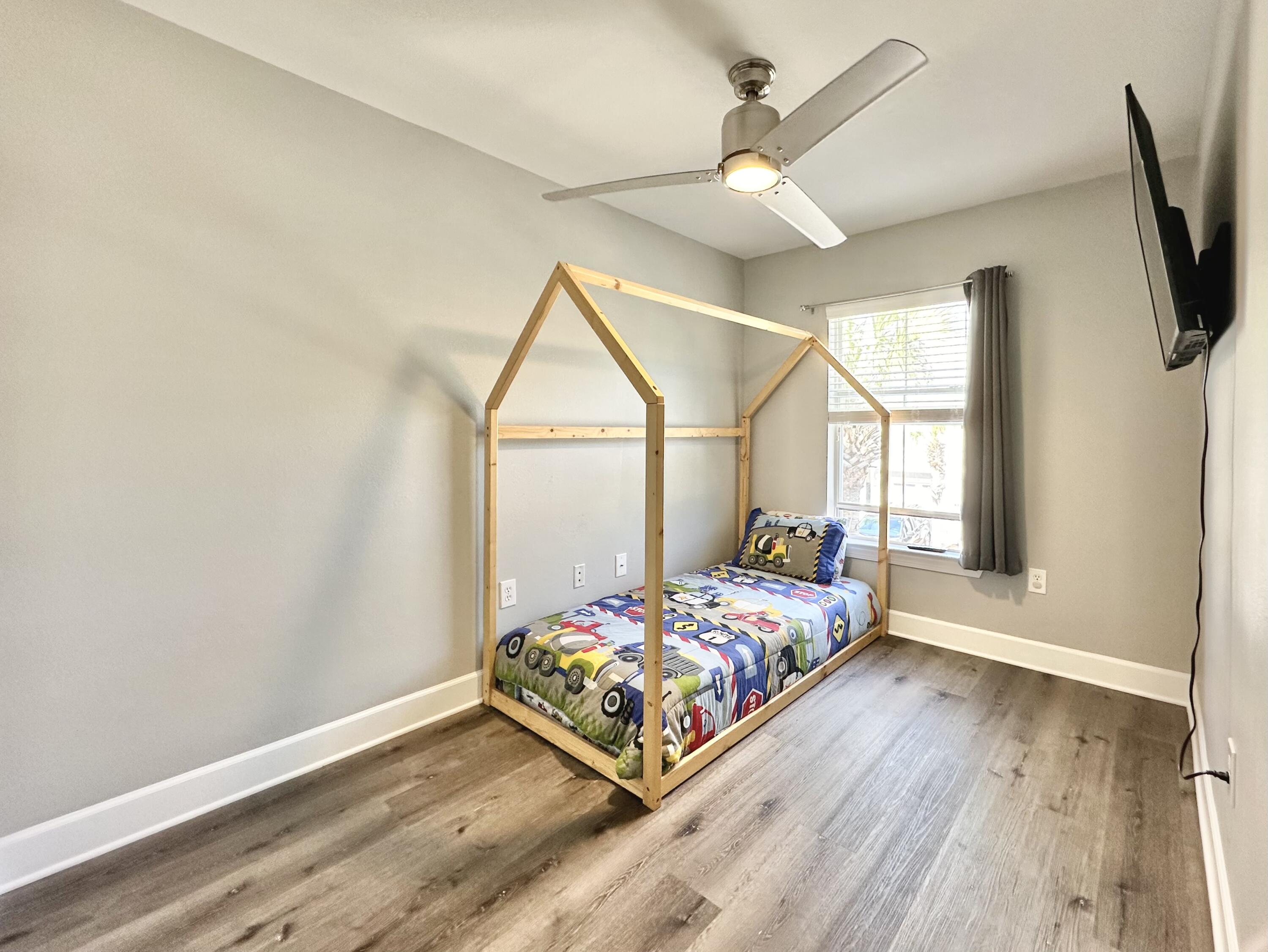 EAGLE BAY - Residential