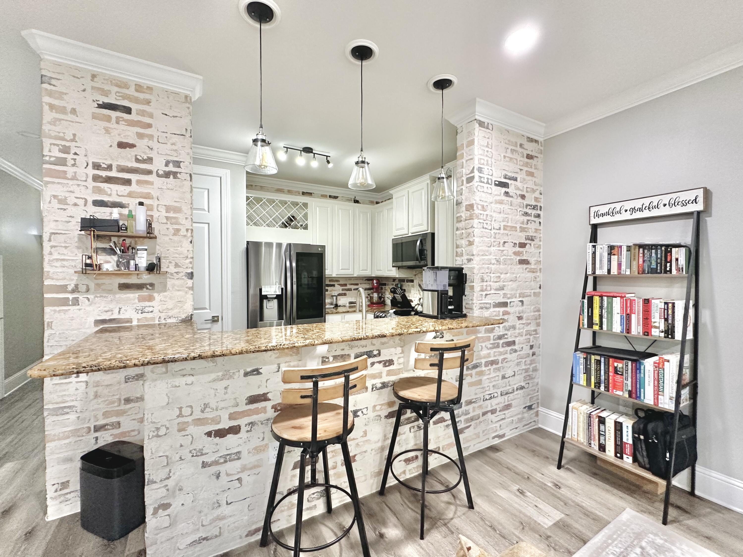 EAGLE BAY - Residential