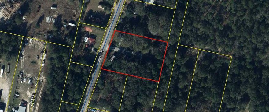 Established Mobile Home Park right outside DeFuniak Springs. Incoming producing property right off Hwy 90.