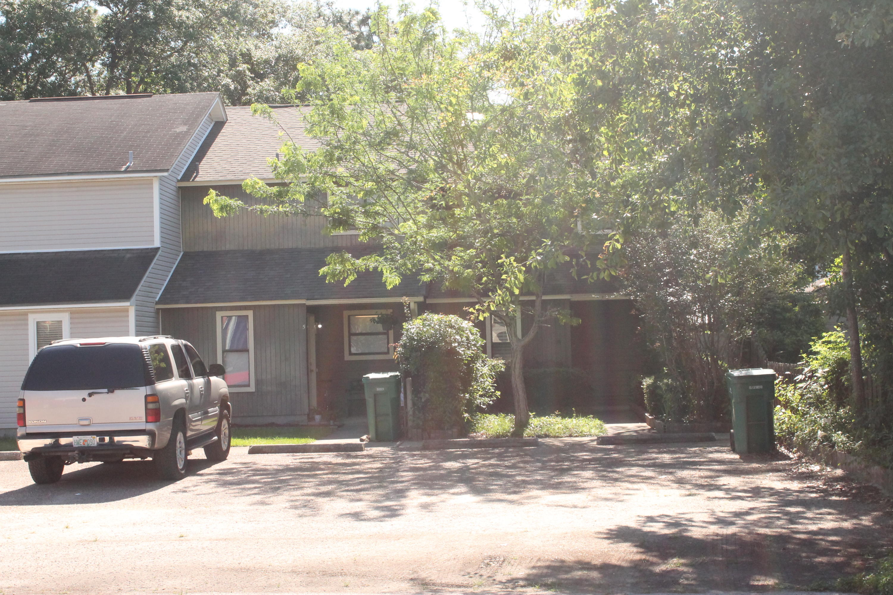 PORT DIXIE MANOR - Residential